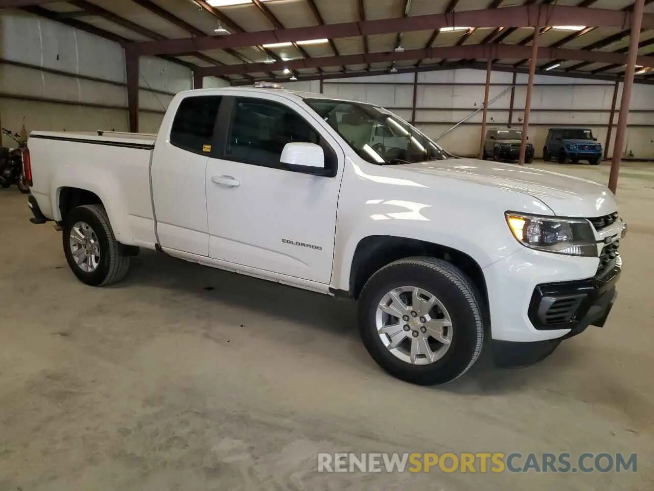 4 Photograph of a damaged car 1GCHSCEA8N1151105 CHEVROLET COLORADO 2022