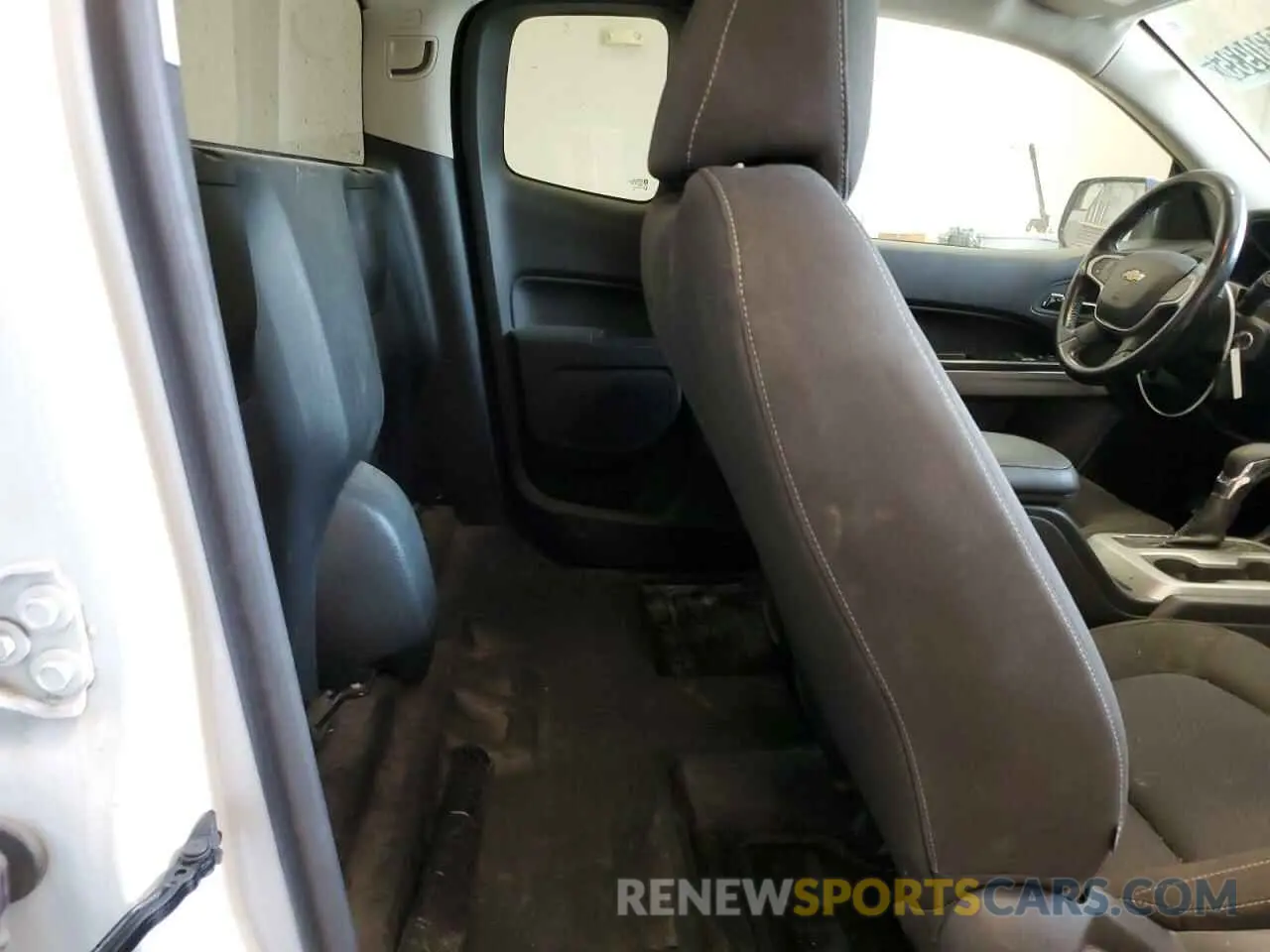 10 Photograph of a damaged car 1GCHSCEA9N1161786 CHEVROLET COLORADO 2022