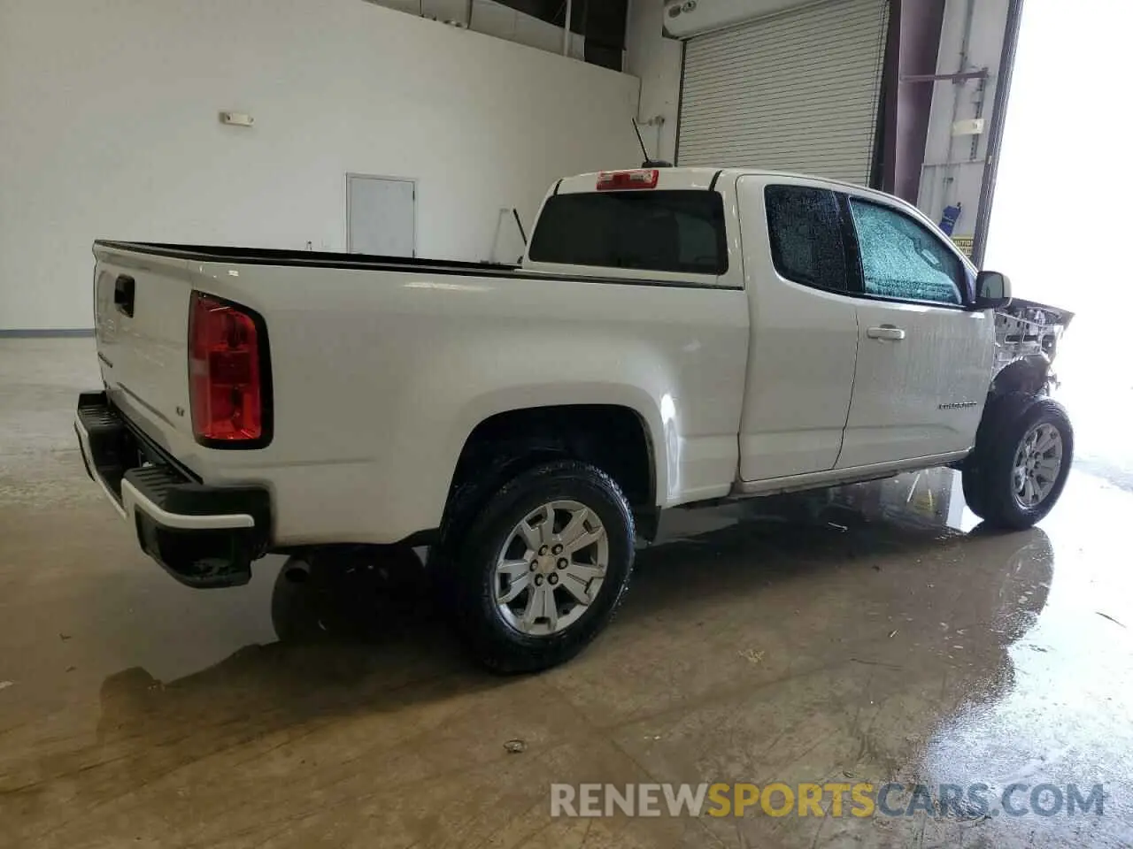 3 Photograph of a damaged car 1GCHSCEA9N1161786 CHEVROLET COLORADO 2022