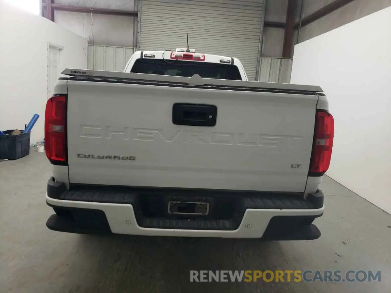 6 Фотография поврежденного автомобиля 1GCHSCEAXN1116727 CHEVROLET COLORADO 2022