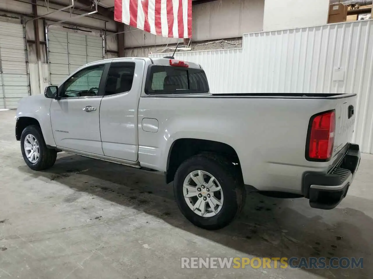 2 Photograph of a damaged car 1GCHSCEAXN1163708 CHEVROLET COLORADO 2022