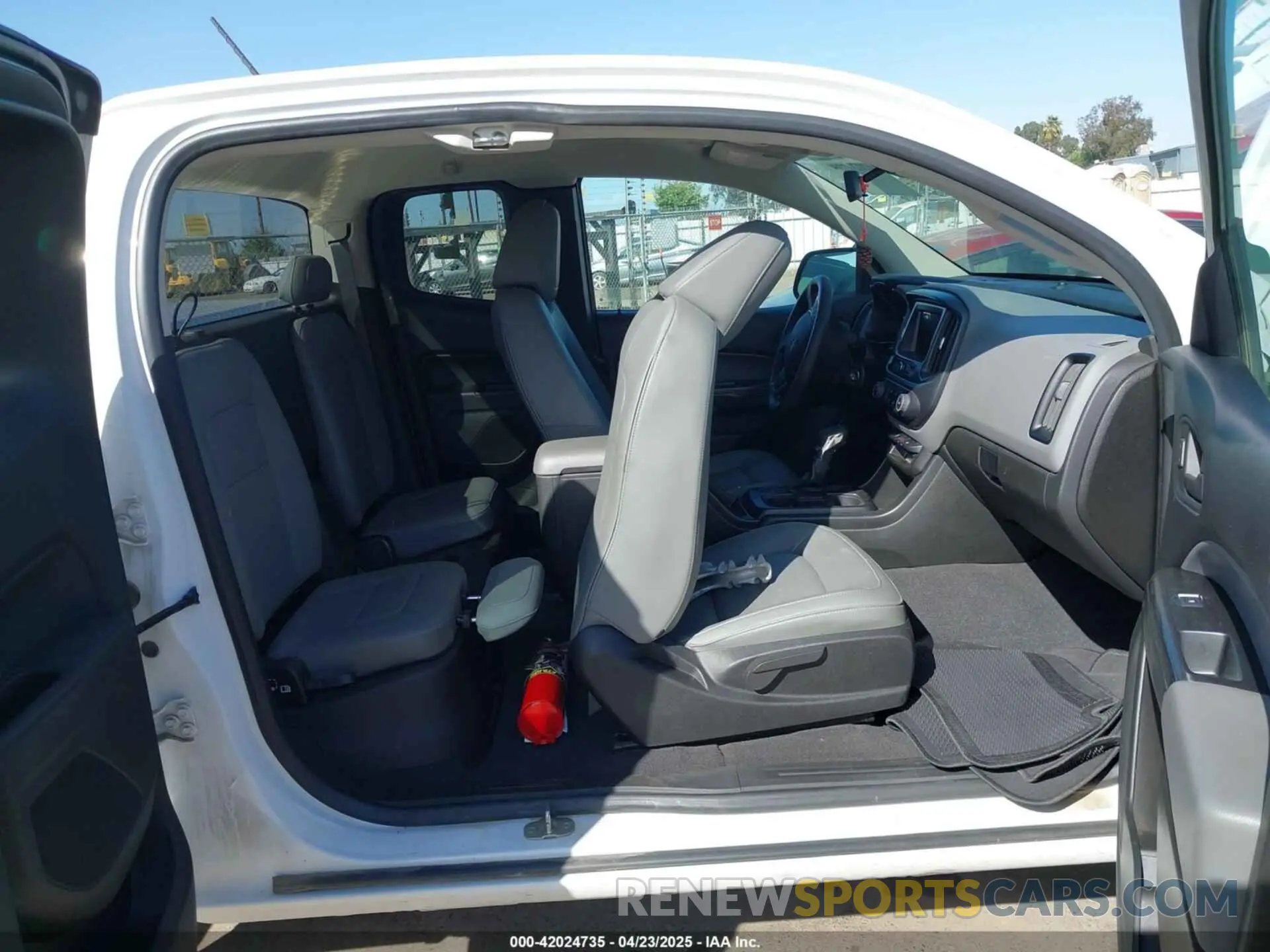 8 Фотография поврежденного автомобиля 1GCHTBEA1N1132788 CHEVROLET COLORADO 2022