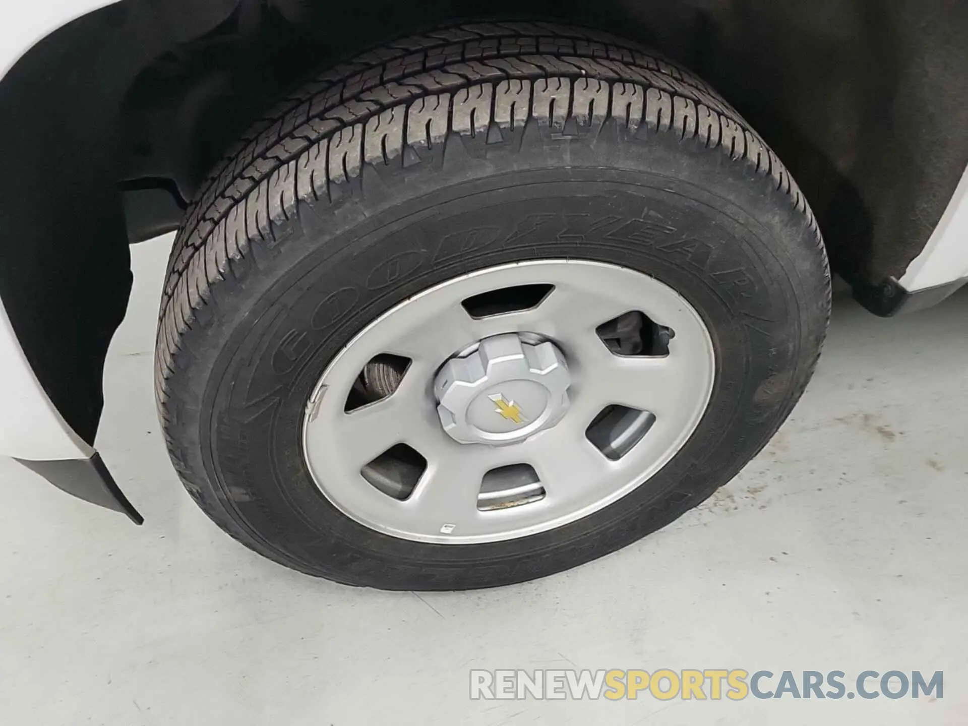 13 Photograph of a damaged car 1GCHTBEN3N1177251 CHEVROLET COLORADO 2022