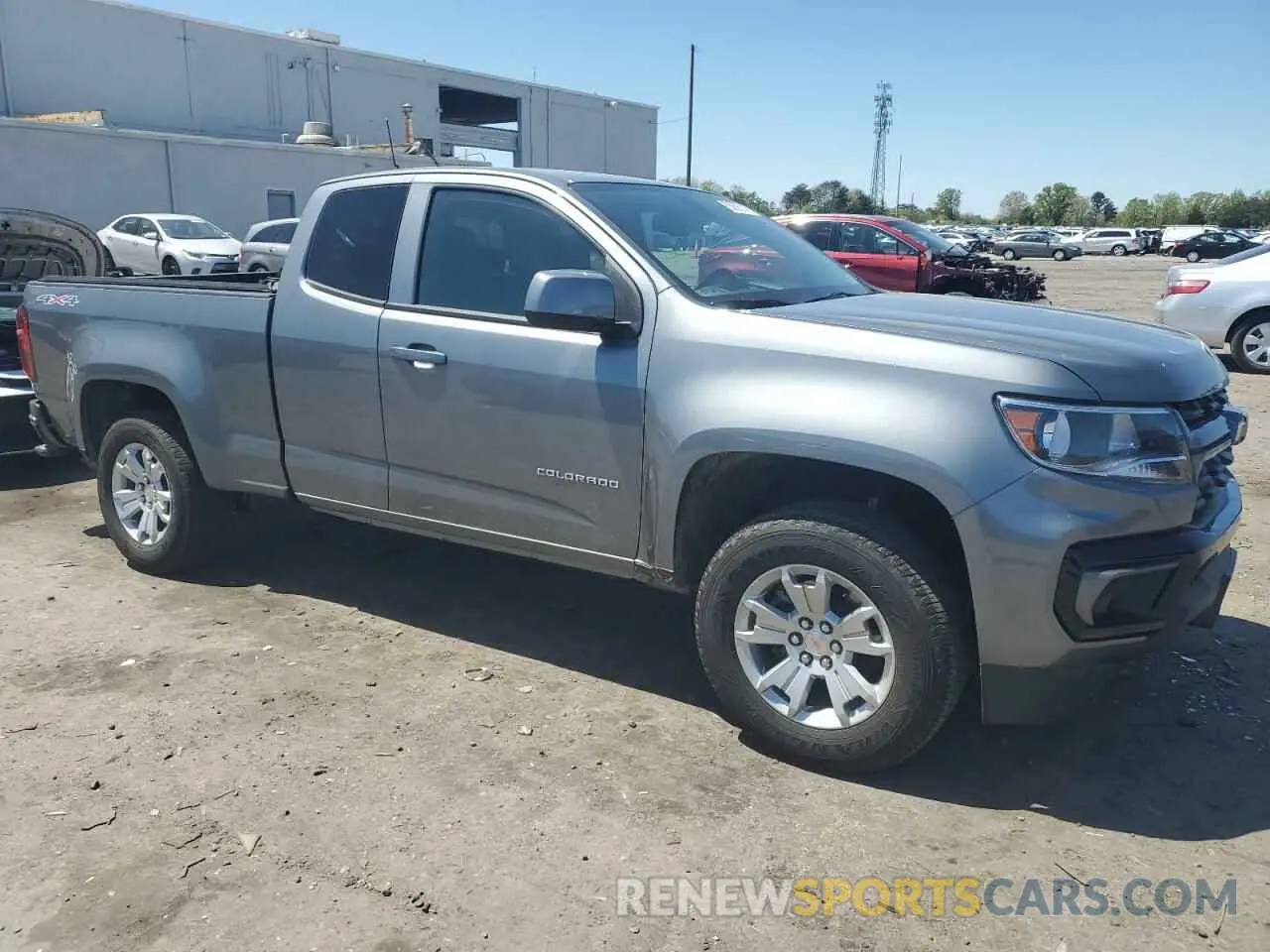 4 Photograph of a damaged car 1GCHTCEA8N1298831 CHEVROLET COLORADO 2022