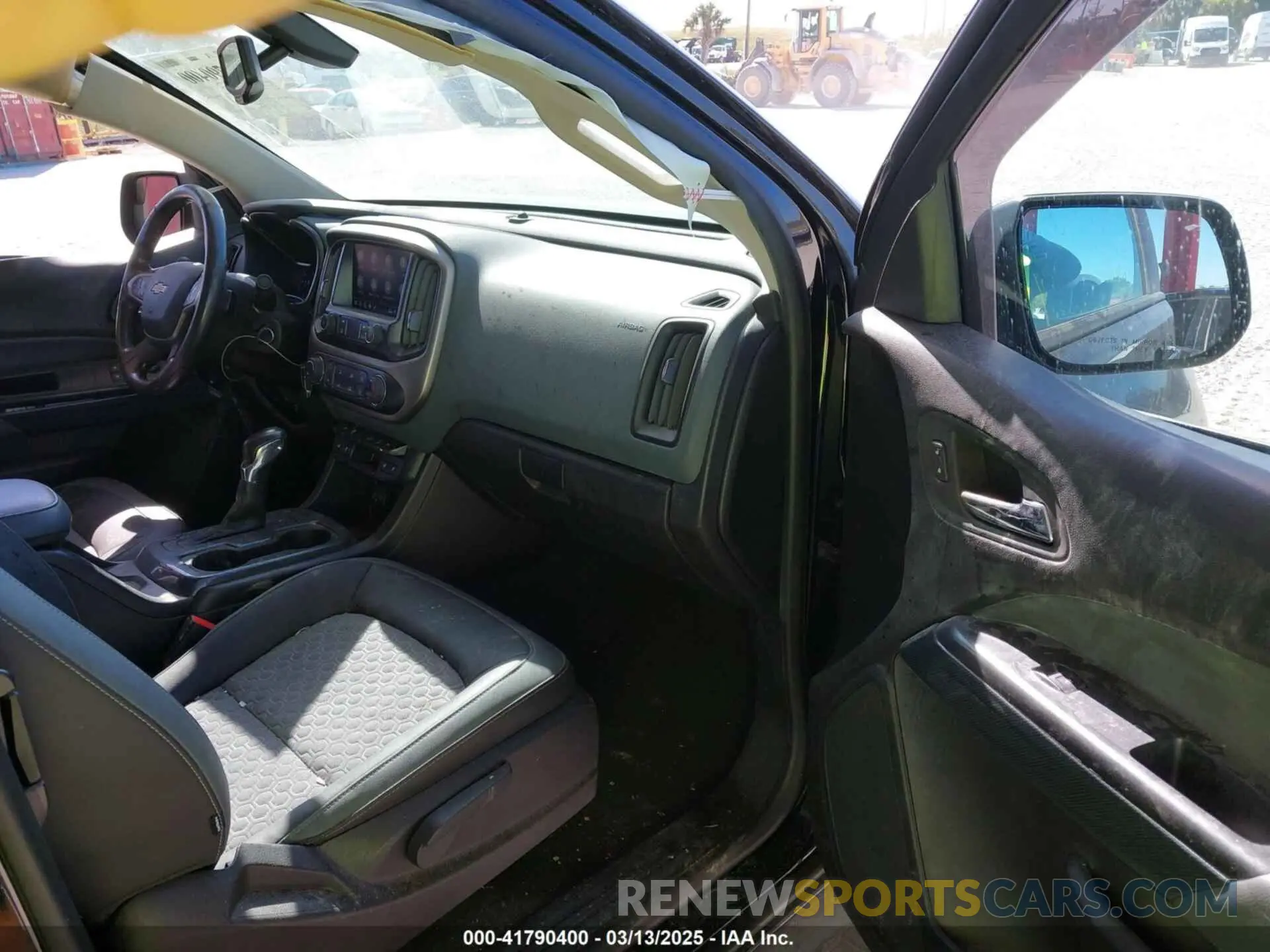5 Фотография поврежденного автомобиля 1GCHTDEN2N1198149 CHEVROLET COLORADO 2022