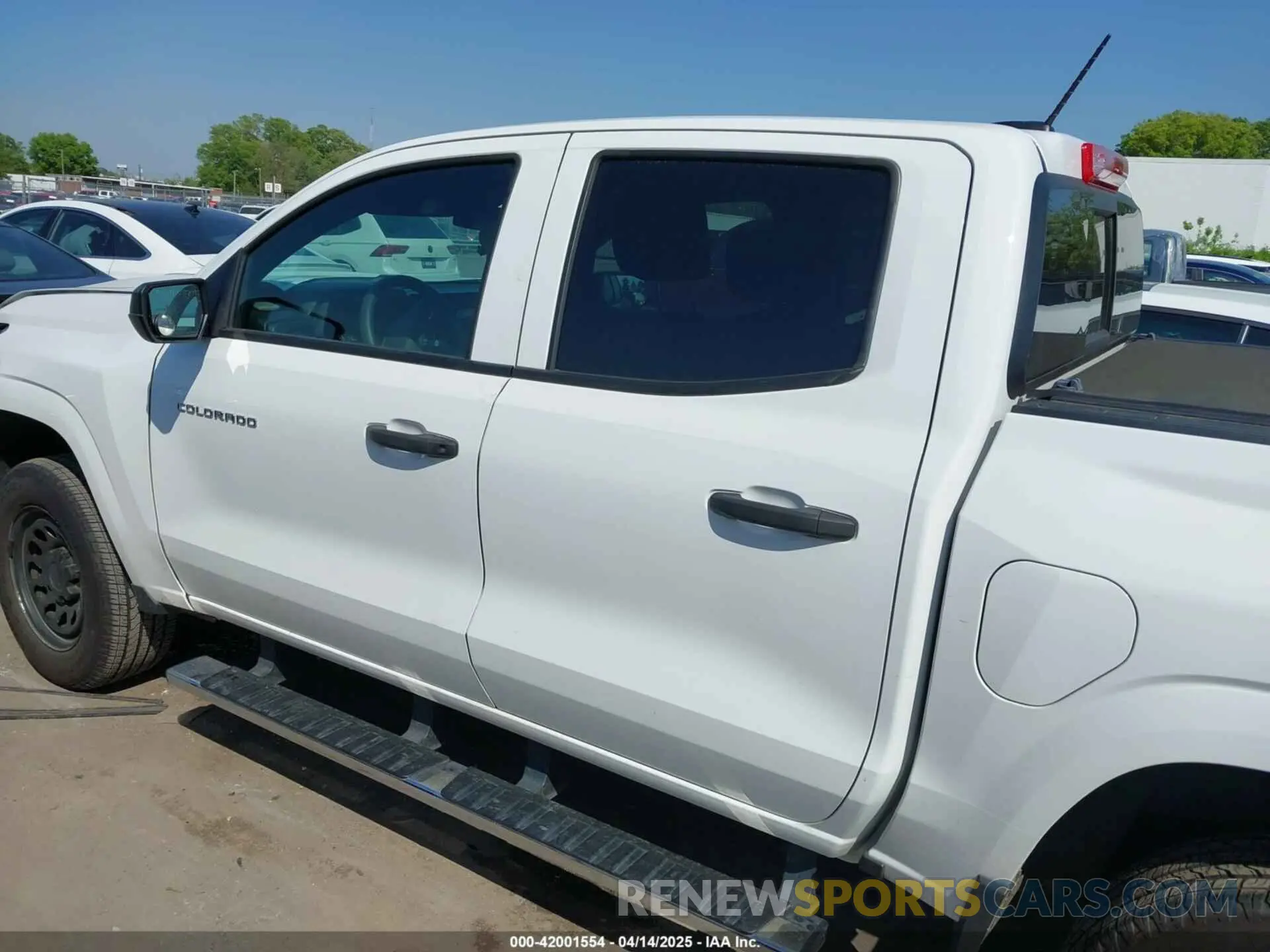 14 Photograph of a damaged car 1GCGSBEC3P1133430 CHEVROLET COLORADO 2023