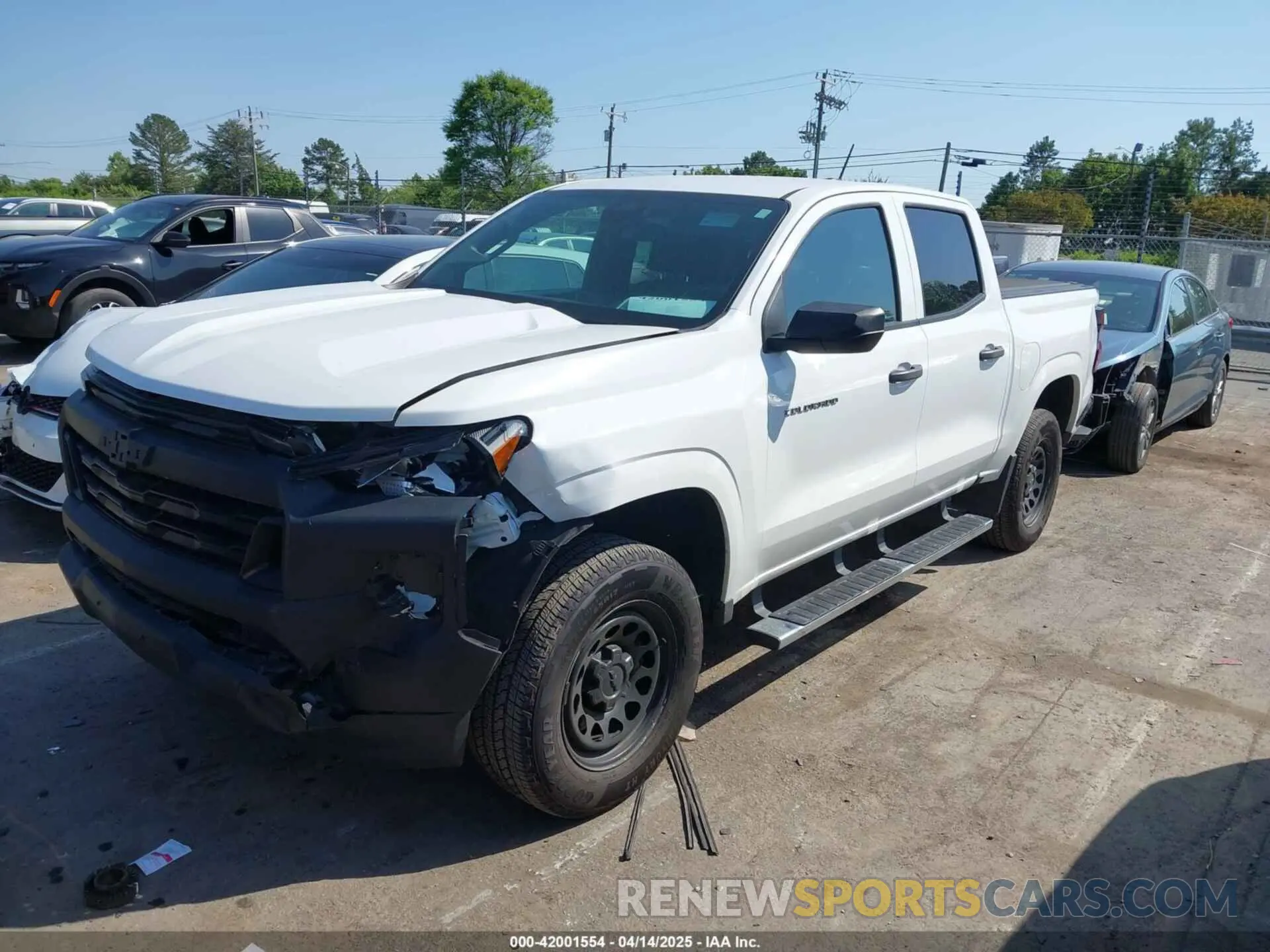 2 Photograph of a damaged car 1GCGSBEC3P1133430 CHEVROLET COLORADO 2023
