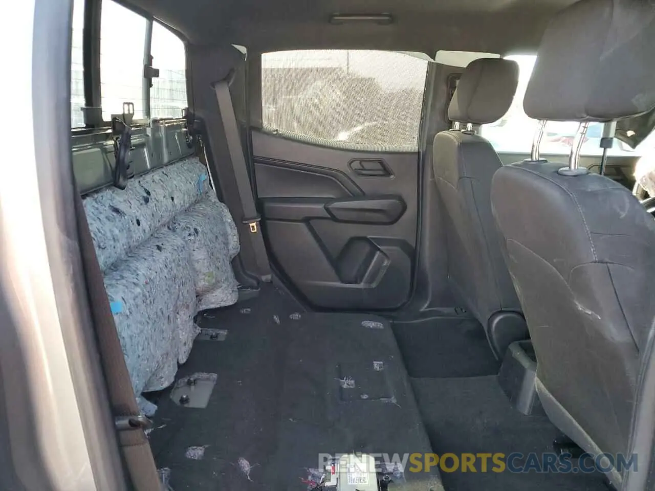 10 Photograph of a damaged car 1GCGSBEC8P1185538 CHEVROLET COLORADO 2023
