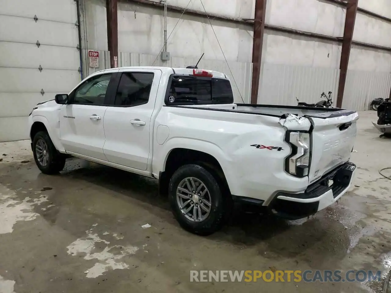 2 Photograph of a damaged car 1GCGTCEC6P1226946 CHEVROLET COLORADO 2023