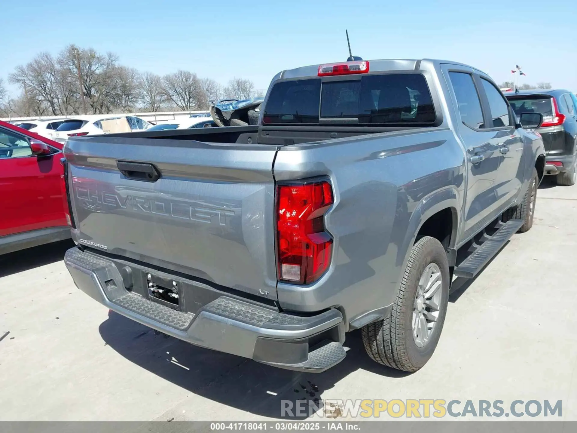 4 Фотография поврежденного автомобиля 1GCPSCEK4P1231718 CHEVROLET COLORADO 2023