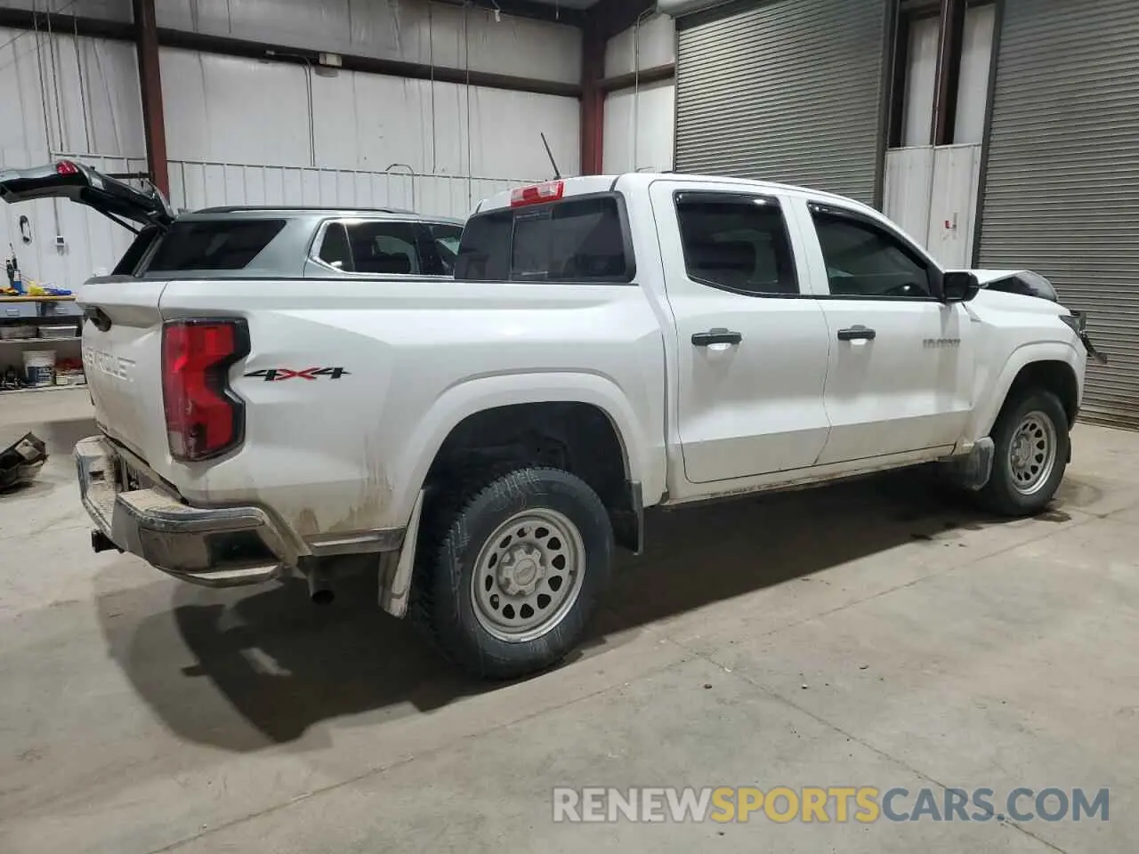 3 Фотография поврежденного автомобиля 1GCPTBEK0P1179866 CHEVROLET COLORADO 2023