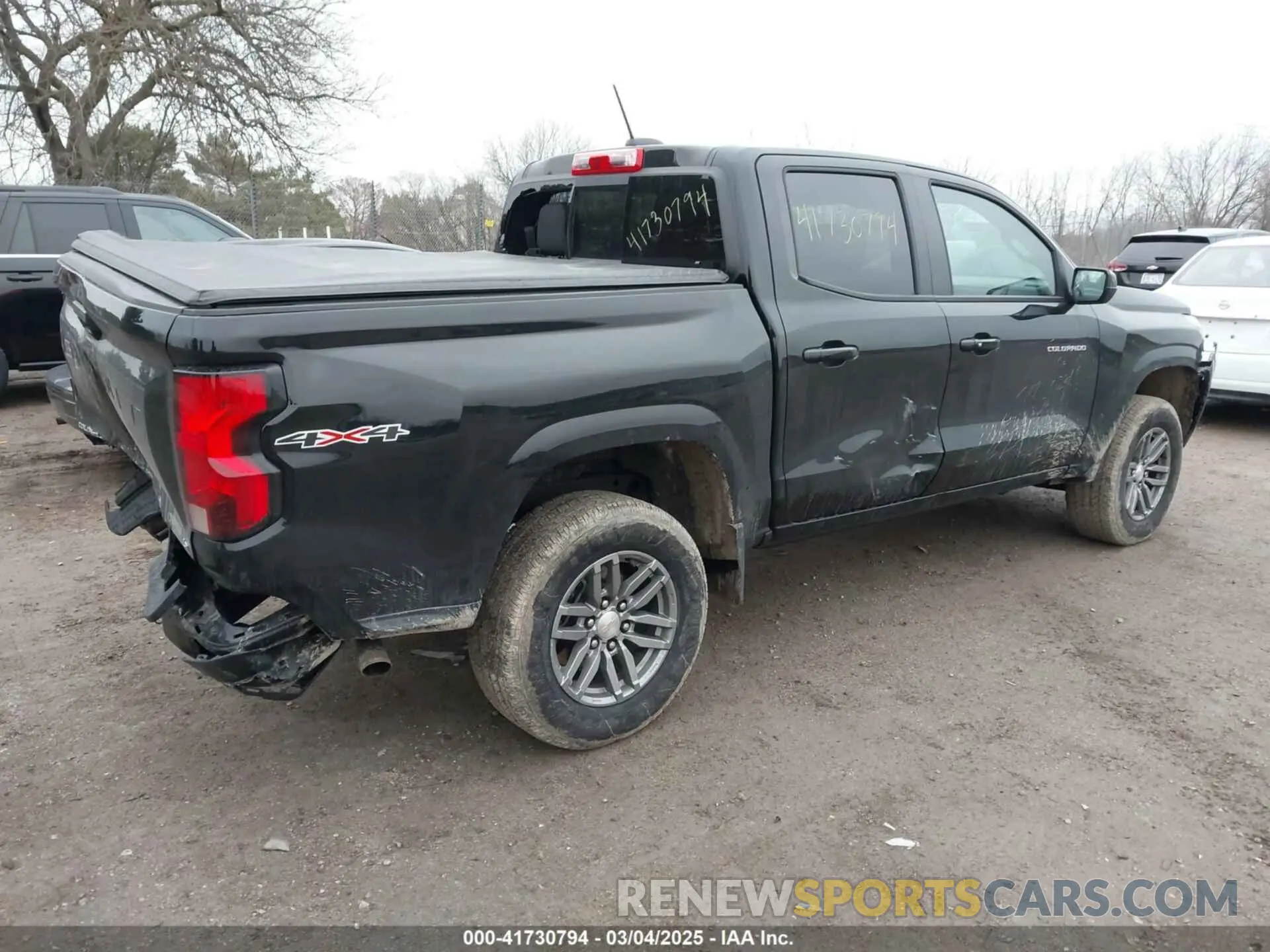 4 Photograph of a damaged car 1GCPTCEKXP1233101 CHEVROLET COLORADO 2023