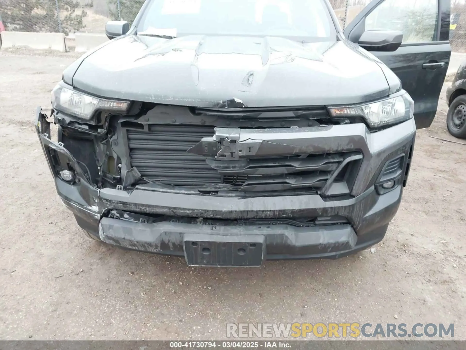 6 Photograph of a damaged car 1GCPTCEKXP1233101 CHEVROLET COLORADO 2023