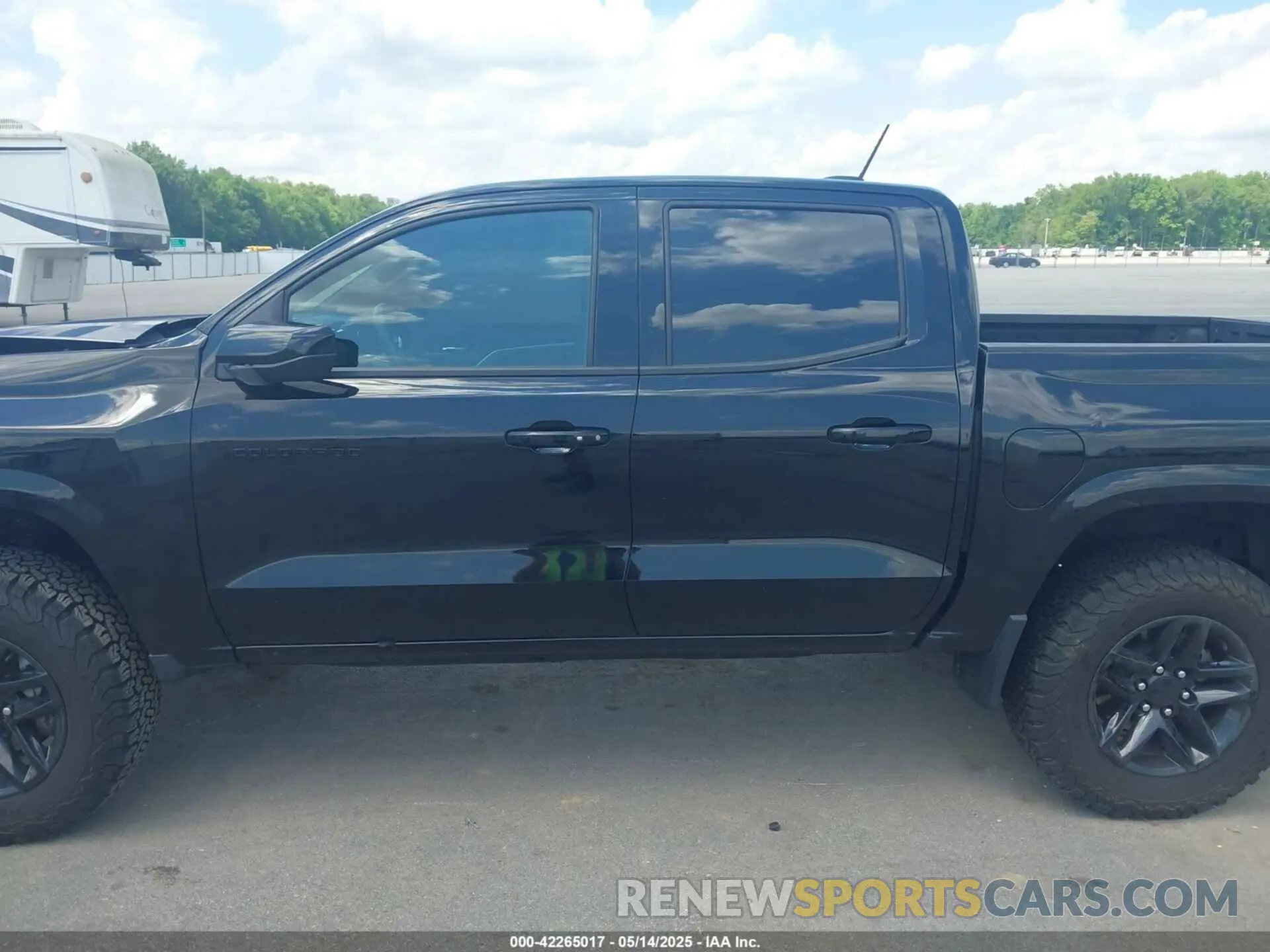 15 Фотография поврежденного автомобиля 1GCPTDEK1P1209999 CHEVROLET COLORADO 2023