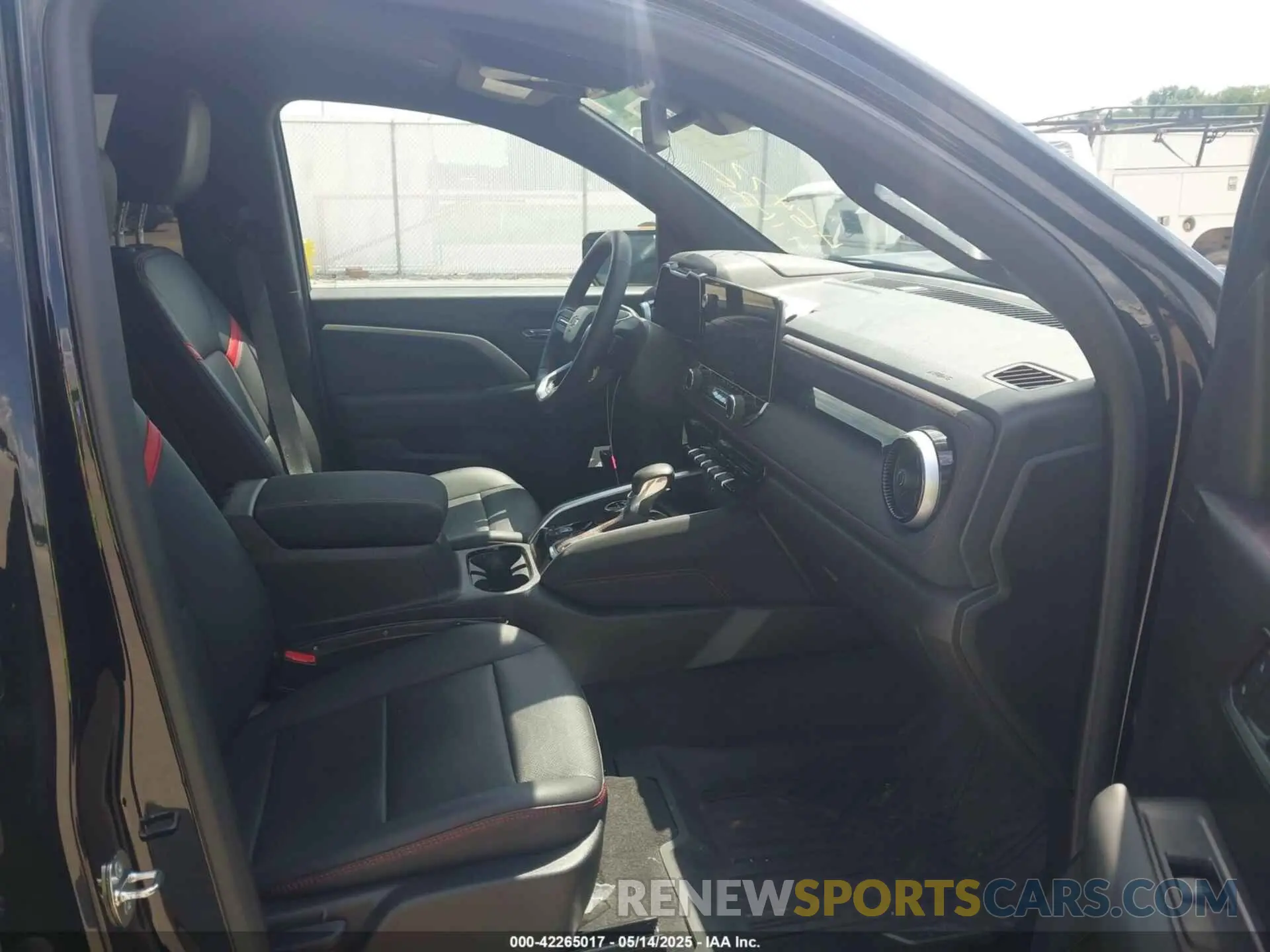 5 Фотография поврежденного автомобиля 1GCPTDEK1P1209999 CHEVROLET COLORADO 2023