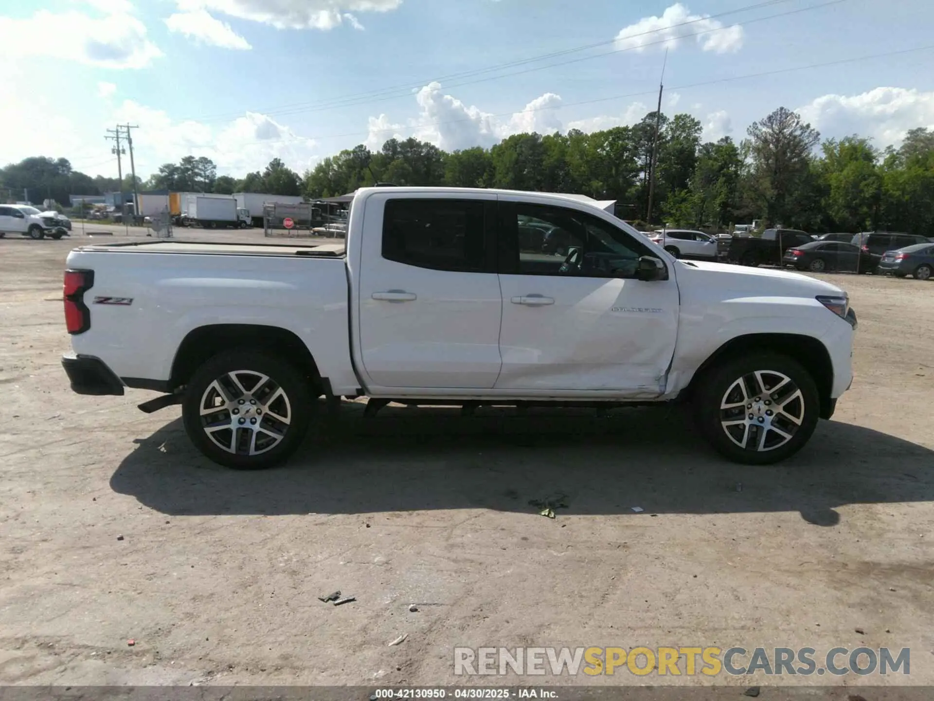 13 Photograph of a damaged car 1GCPTDEK4P1249624 CHEVROLET COLORADO 2023