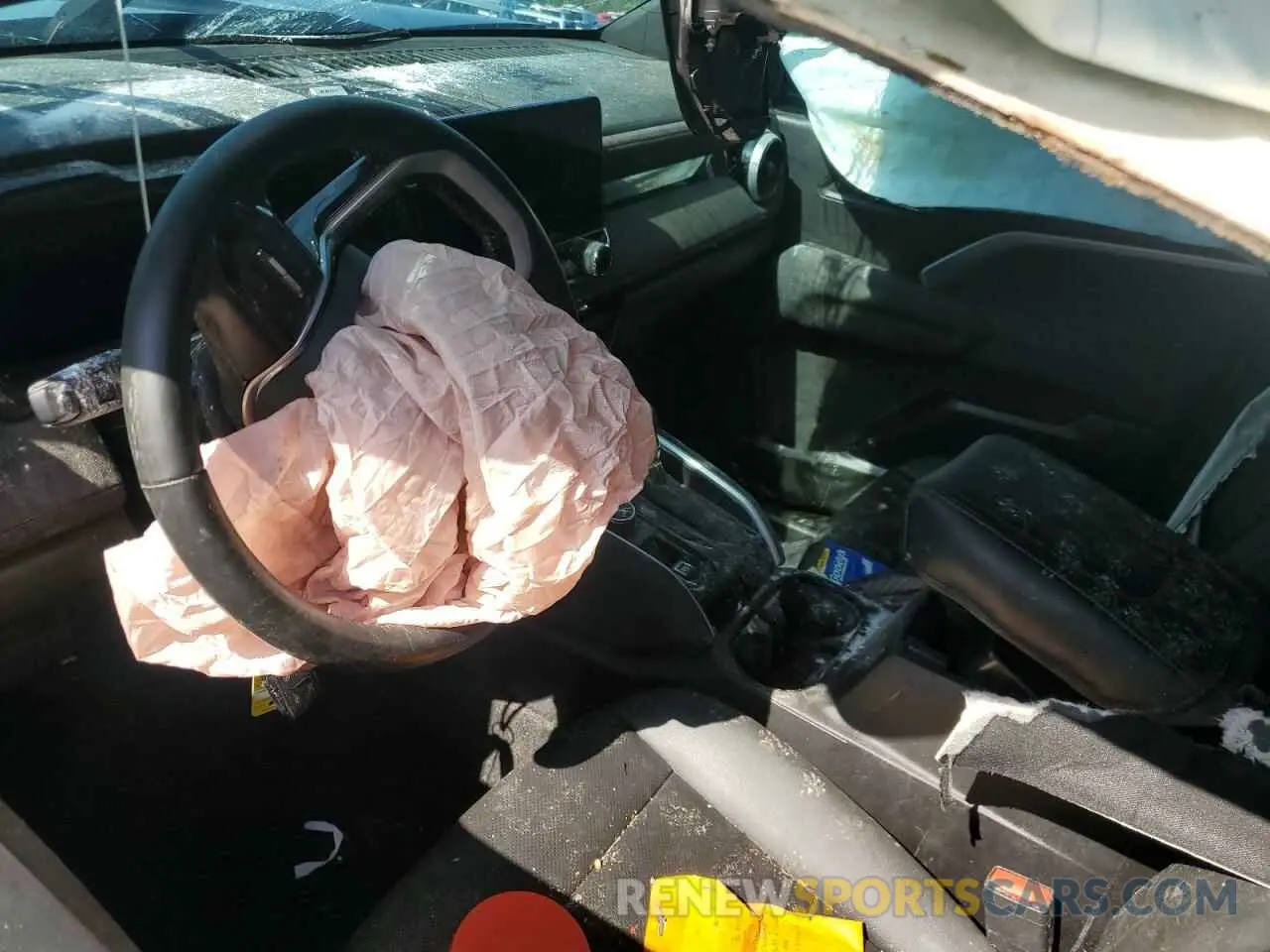 8 Photograph of a damaged car 1GCPTDEK5P1124163 CHEVROLET COLORADO 2023