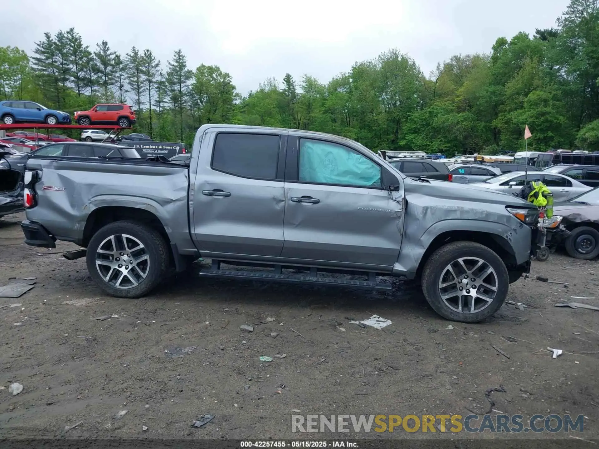 13 Photograph of a damaged car 1GCPTDEK5P1245985 CHEVROLET COLORADO 2023