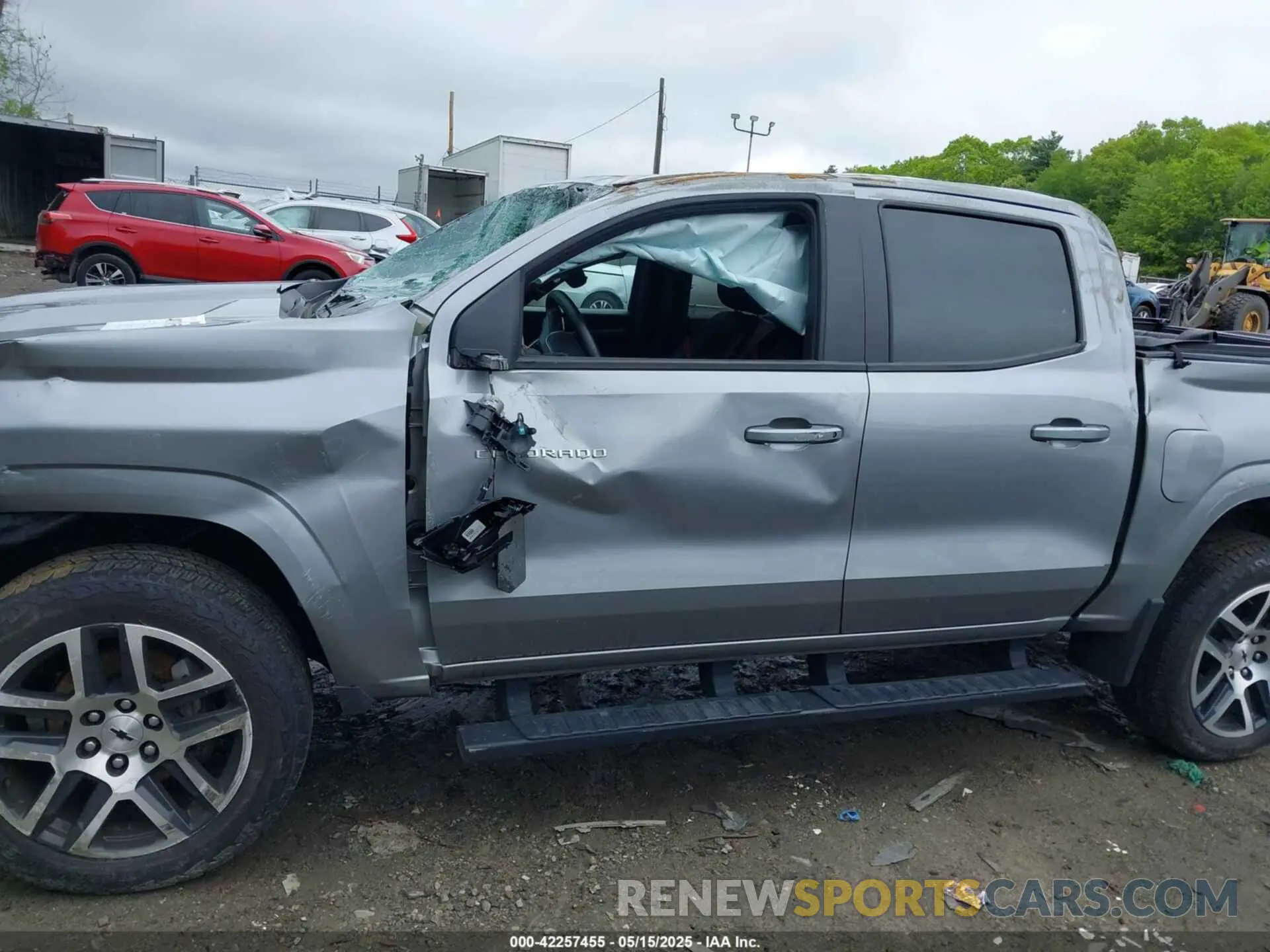 14 Photograph of a damaged car 1GCPTDEK5P1245985 CHEVROLET COLORADO 2023