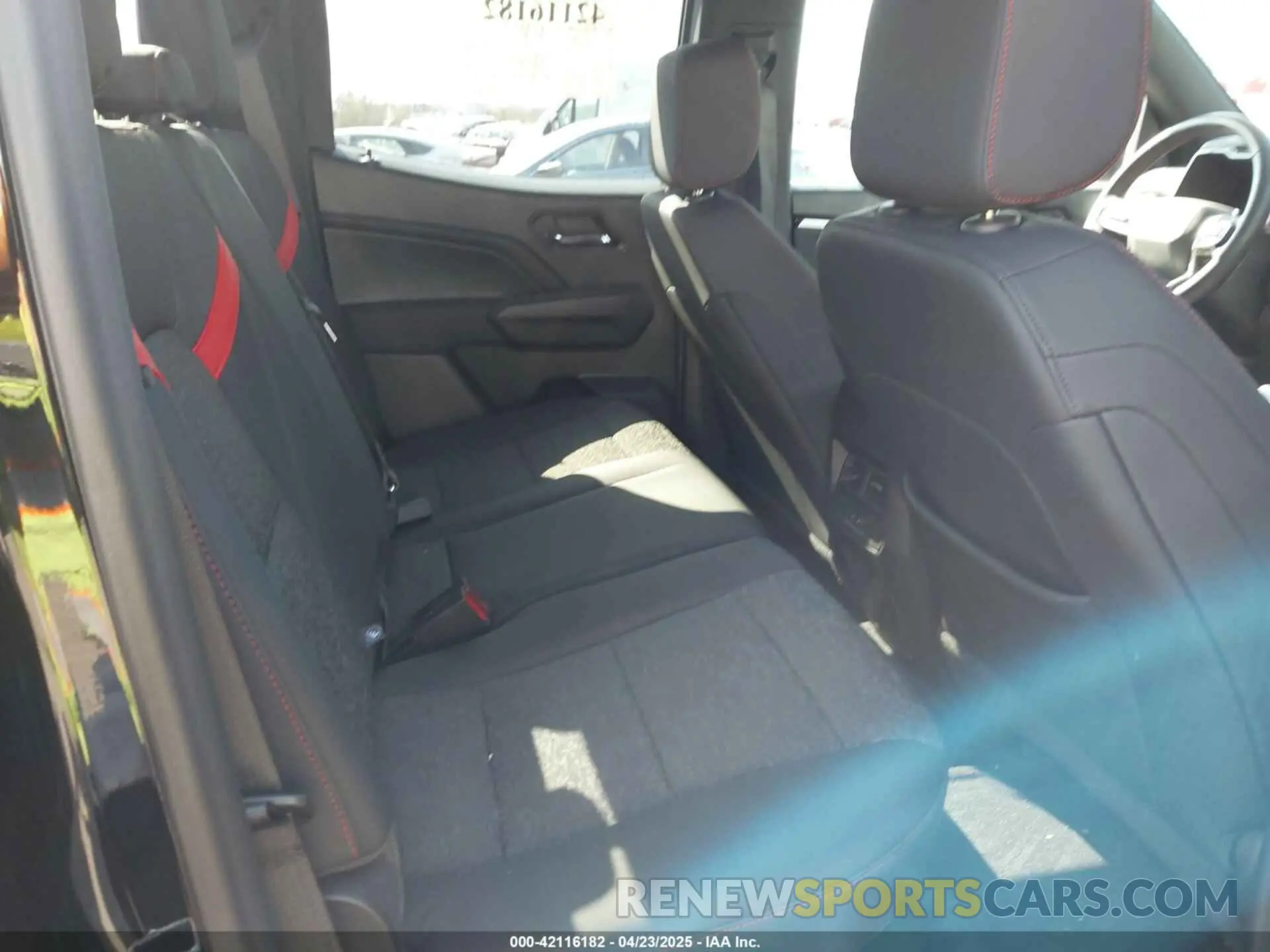 8 Фотография поврежденного автомобиля 1GCPTDEK8P1219901 CHEVROLET COLORADO 2023