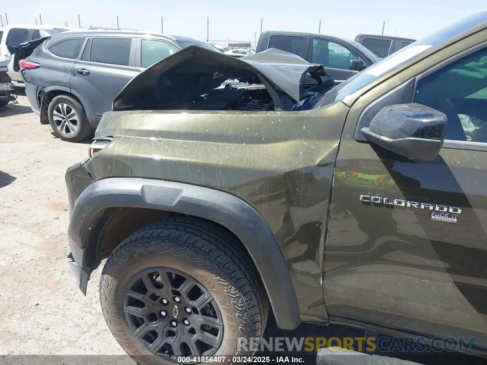 6 Photograph of a damaged car 1GCPTEEK3P1183301 CHEVROLET COLORADO 2023