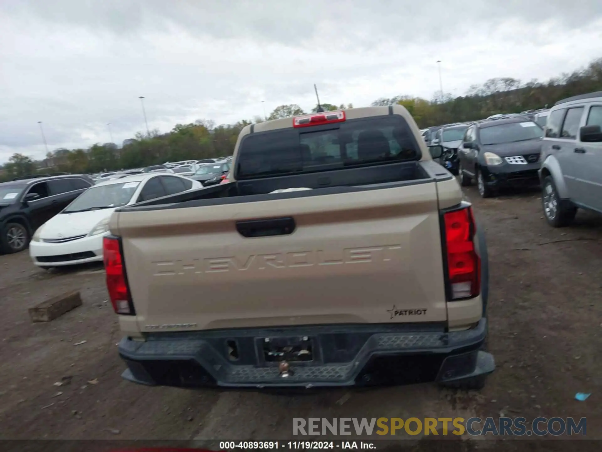 16 Photograph of a damaged car 1GCPTEEK8P1239877 CHEVROLET COLORADO 2023