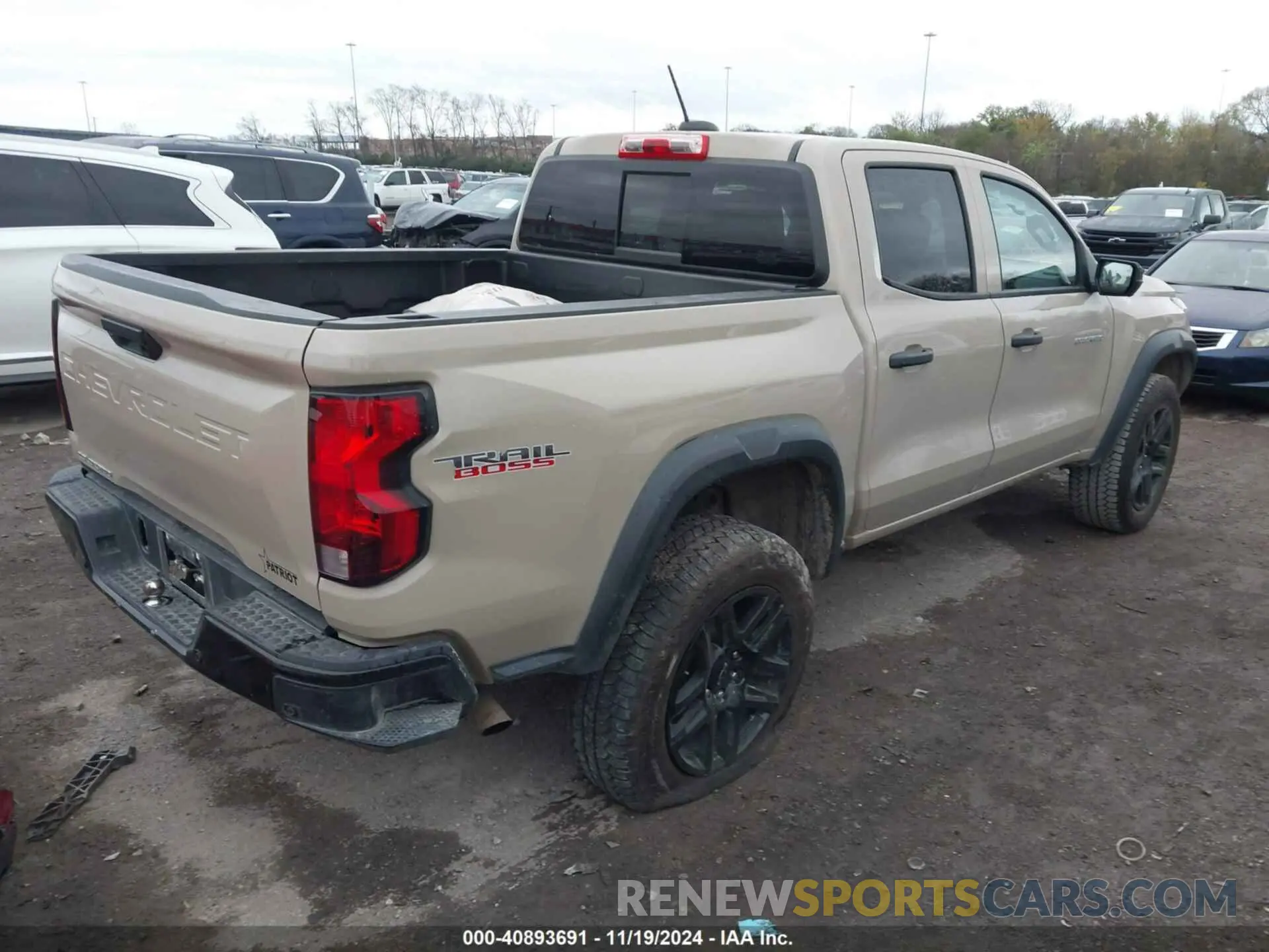 4 Photograph of a damaged car 1GCPTEEK8P1239877 CHEVROLET COLORADO 2023