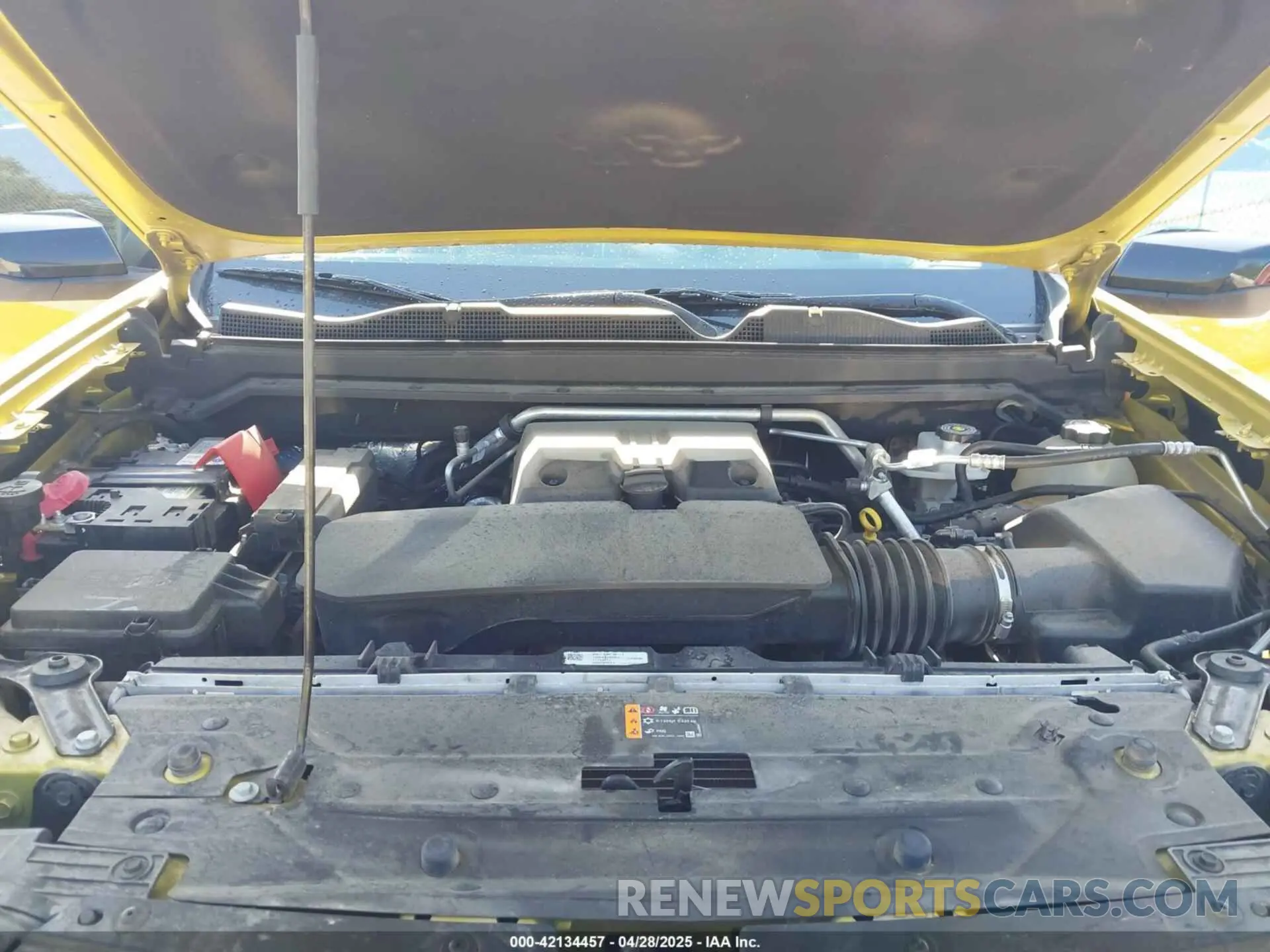 10 Photograph of a damaged car 1GCPTEEK9P1241315 CHEVROLET COLORADO 2023