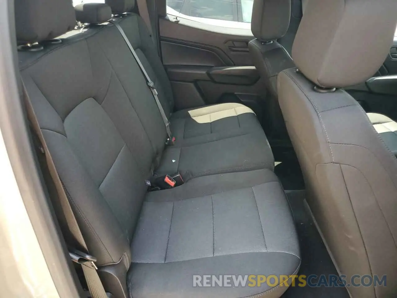 10 Photograph of a damaged car 1GCGSBEC0R1145330 CHEVROLET COLORADO 2024