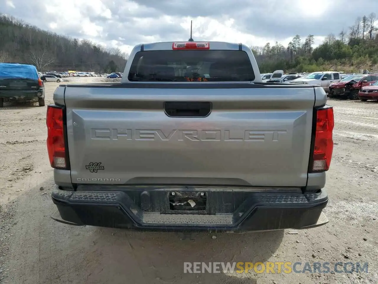 6 Photograph of a damaged car 1GCGSBEC2R1225924 CHEVROLET COLORADO 2024