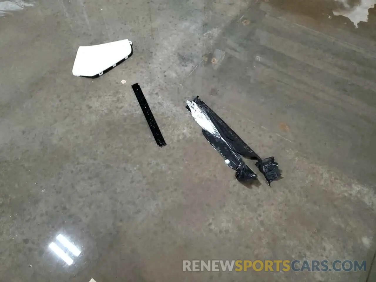 12 Photograph of a damaged car 1GCGSBEC2R1301092 CHEVROLET COLORADO 2024