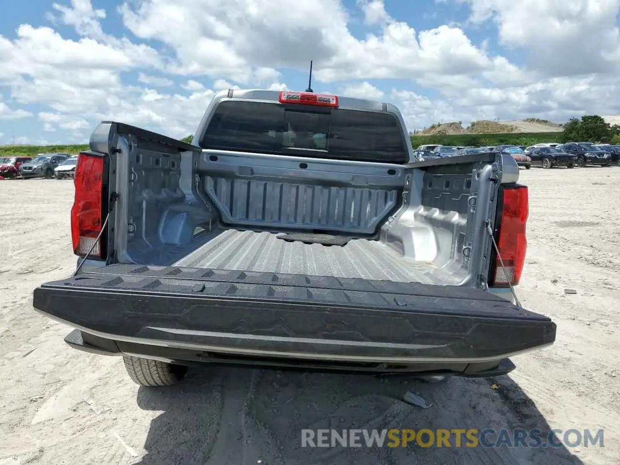 6 Photograph of a damaged car 1GCGSBEC4R1183241 CHEVROLET COLORADO 2024