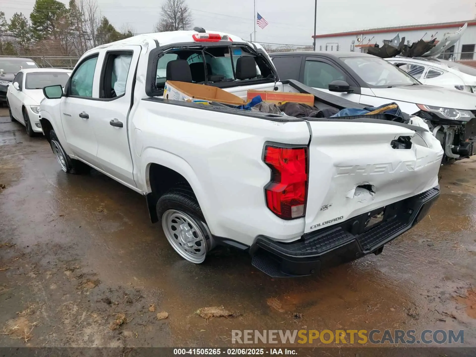 3 Фотография поврежденного автомобиля 1GCGSBEC4R1225214 CHEVROLET COLORADO 2024