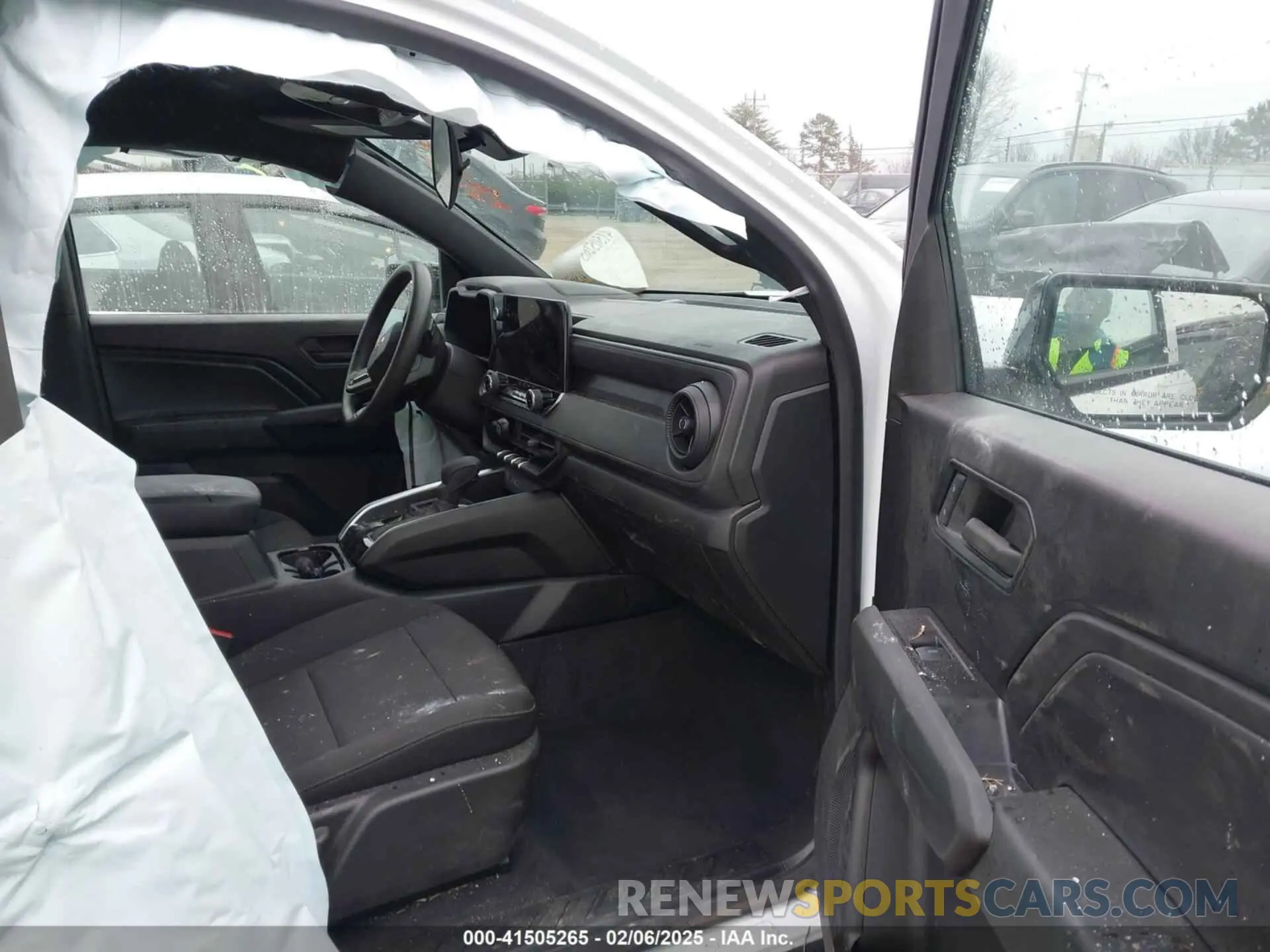 5 Фотография поврежденного автомобиля 1GCGSBEC4R1225214 CHEVROLET COLORADO 2024
