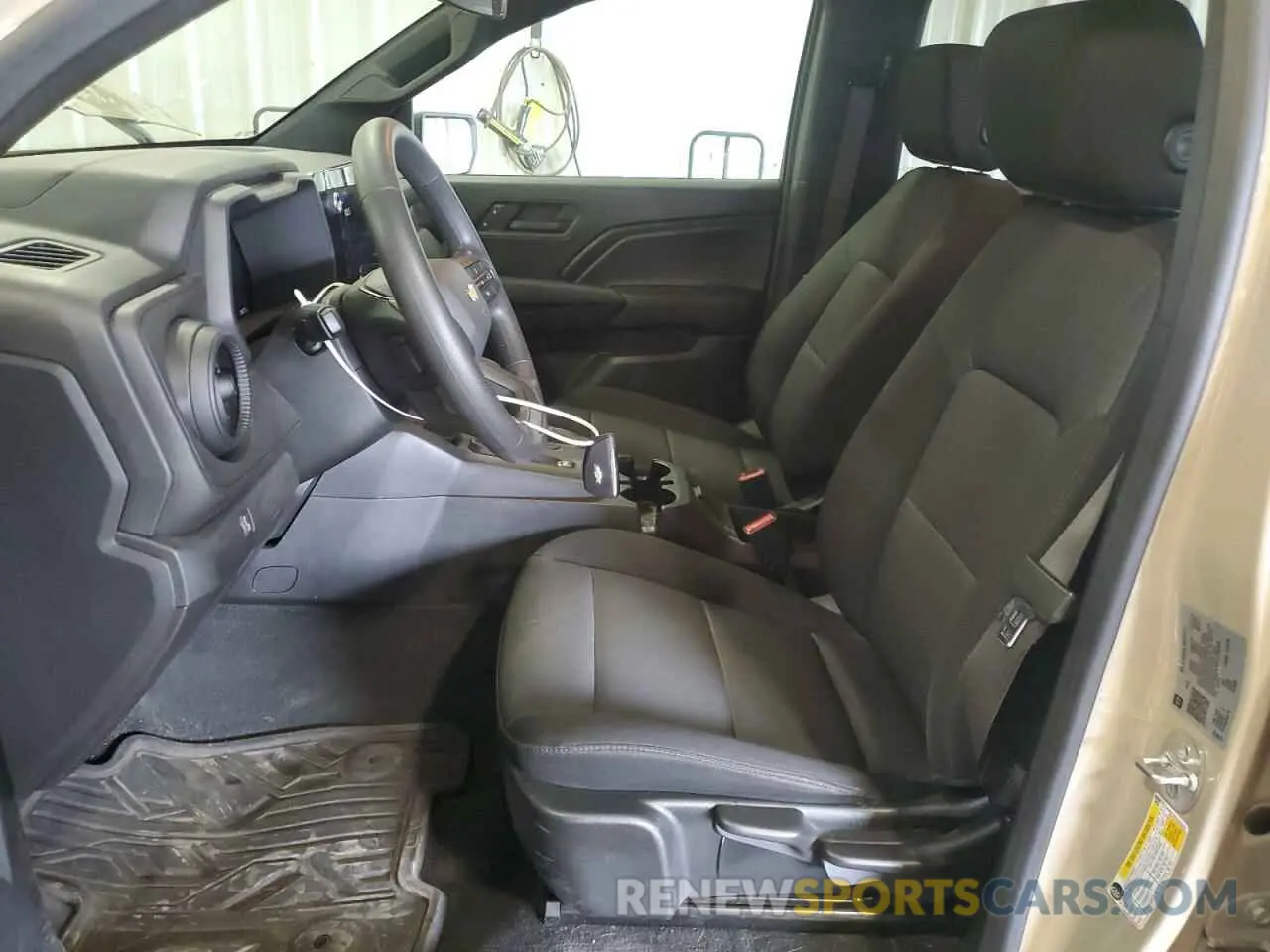 7 Фотография поврежденного автомобиля 1GCGSBEC8R1195005 CHEVROLET COLORADO 2024