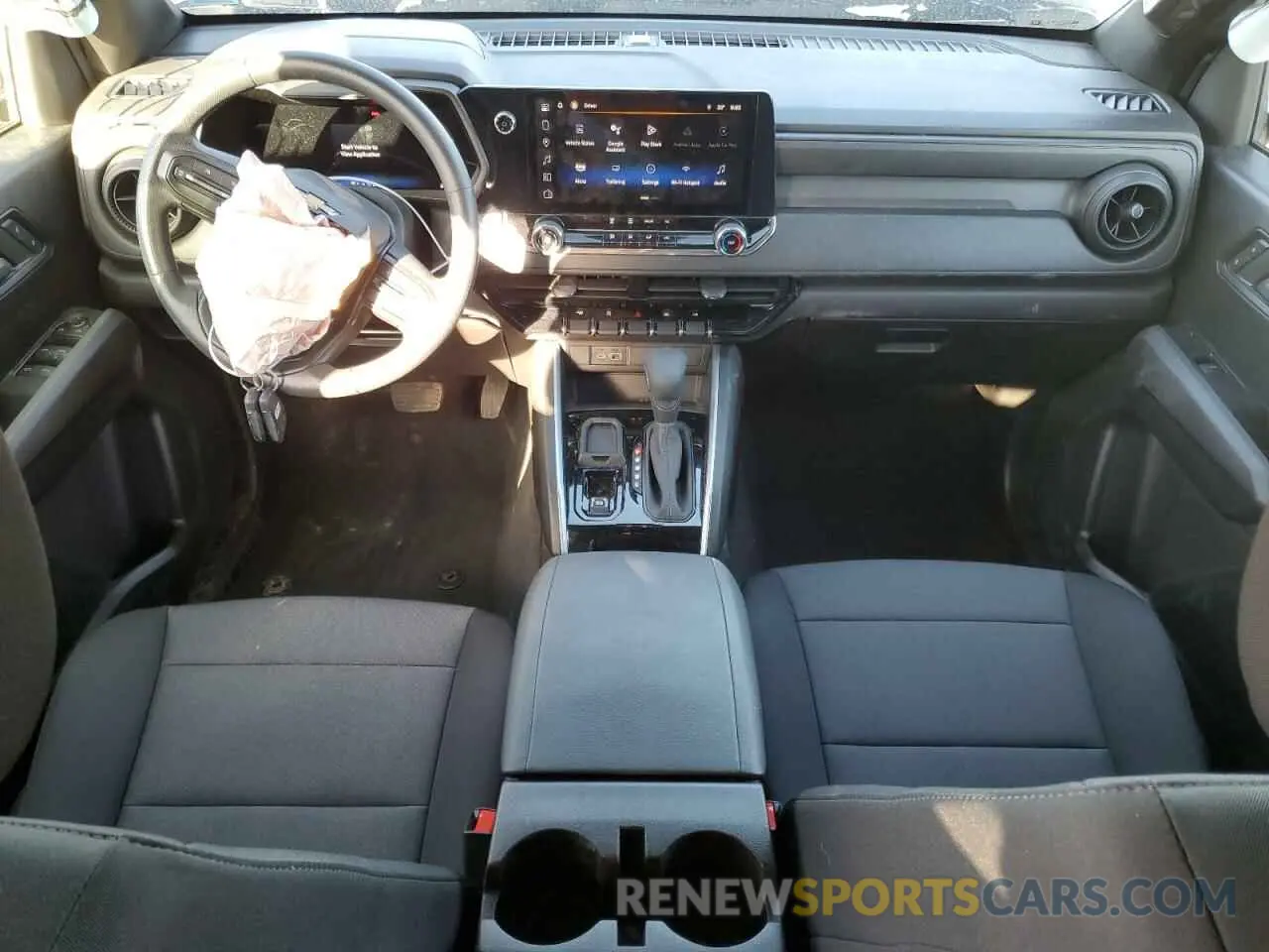 8 Фотография поврежденного автомобиля 1GCPSBEK1R1117348 CHEVROLET COLORADO 2024