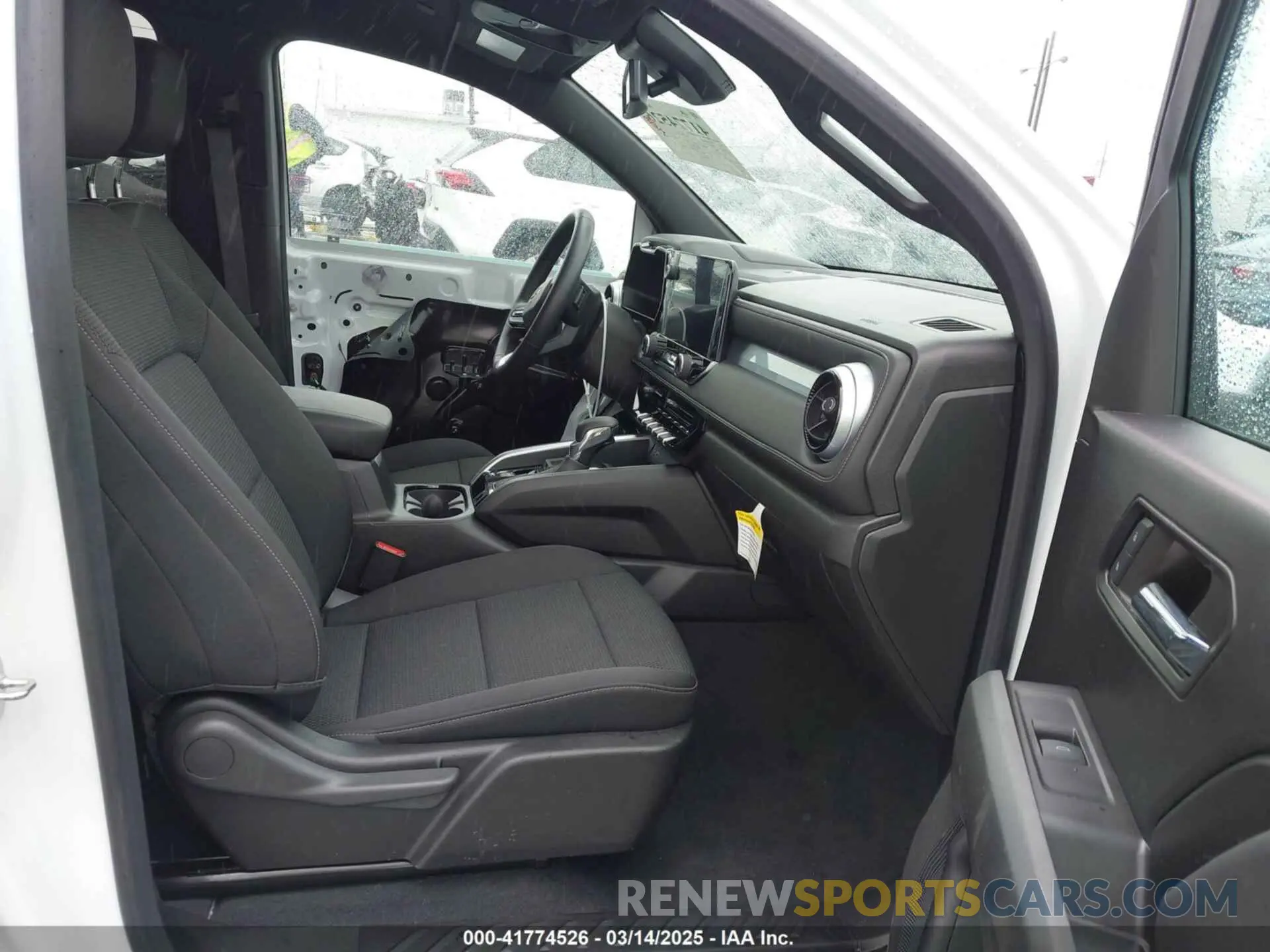 5 Photograph of a damaged car 1GCPSCEK4R1172365 CHEVROLET COLORADO 2024