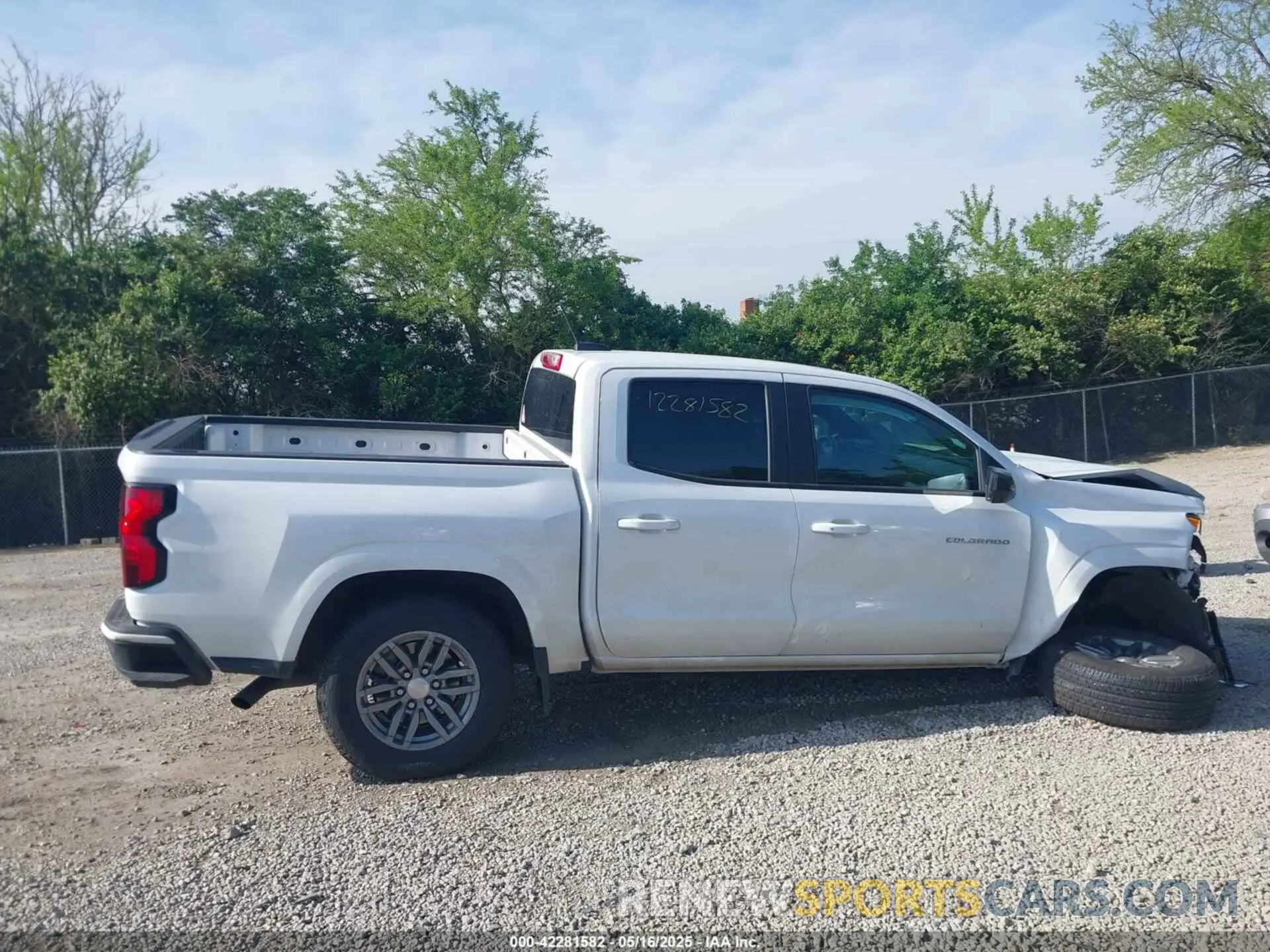 13 Фотография поврежденного автомобиля 1GCPSCEK6R1198160 CHEVROLET COLORADO 2024