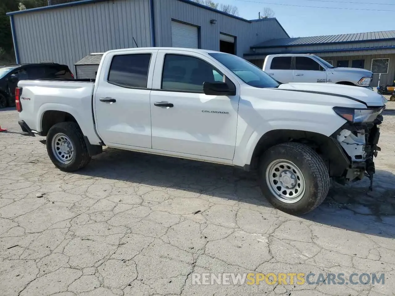 4 Photograph of a damaged car 1GCPTBEK2R1274089 CHEVROLET COLORADO 2024