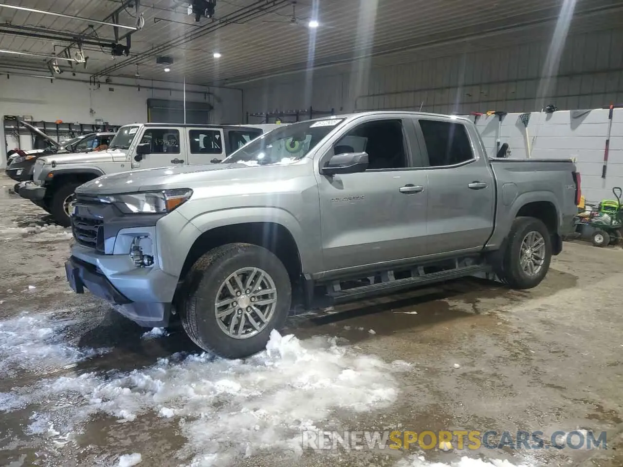 1 Фотография поврежденного автомобиля 1GCPTCEK4R1255758 CHEVROLET COLORADO 2024