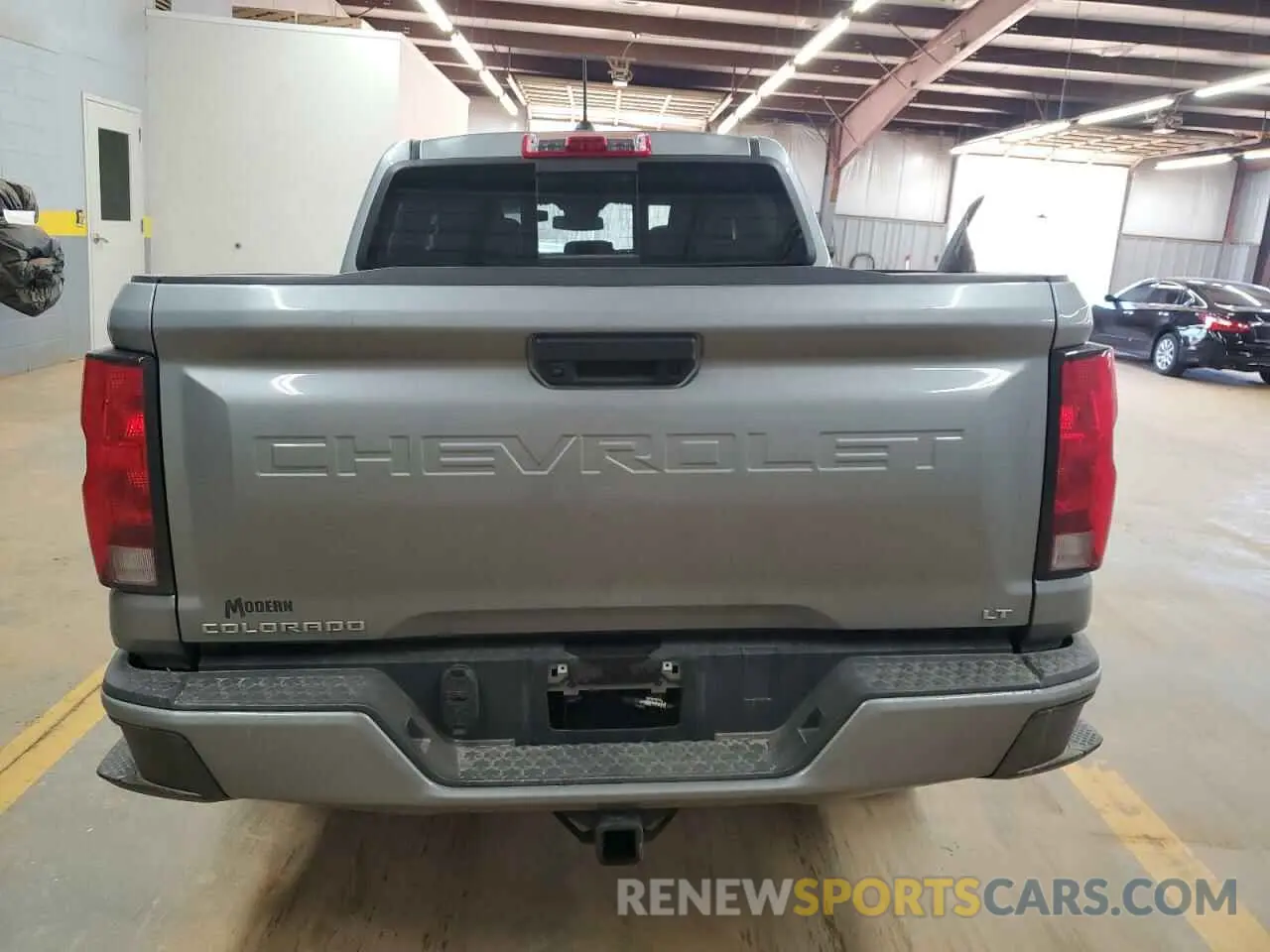6 Фотография поврежденного автомобиля 1GCPTCEK8R1201301 CHEVROLET COLORADO 2024