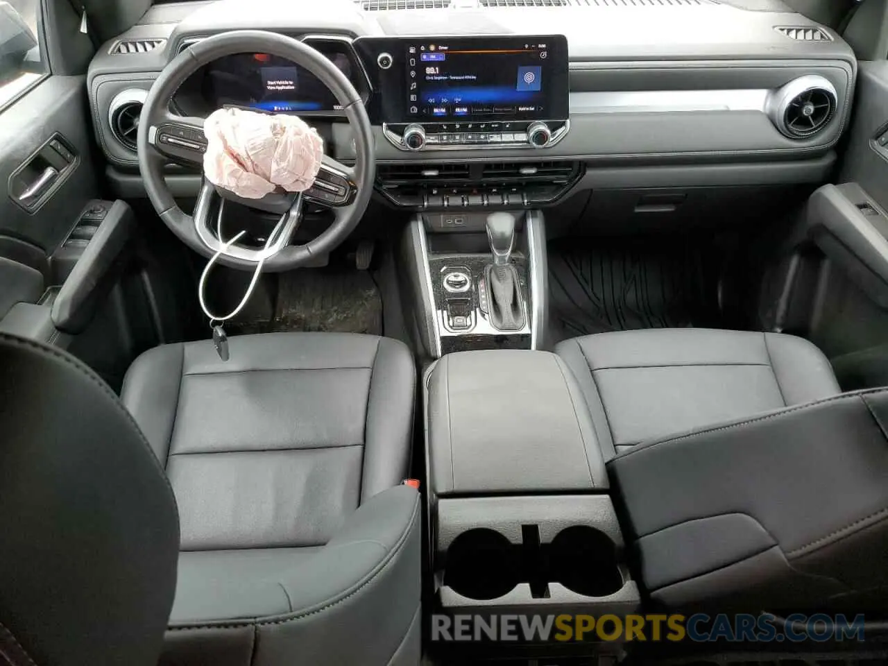 8 Фотография поврежденного автомобиля 1GCPTCEKXR1144504 CHEVROLET COLORADO 2024