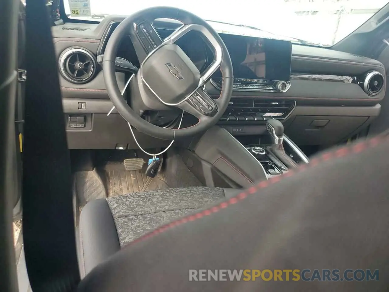8 Photograph of a damaged car 1GCPTDEK0R1168171 CHEVROLET COLORADO 2024