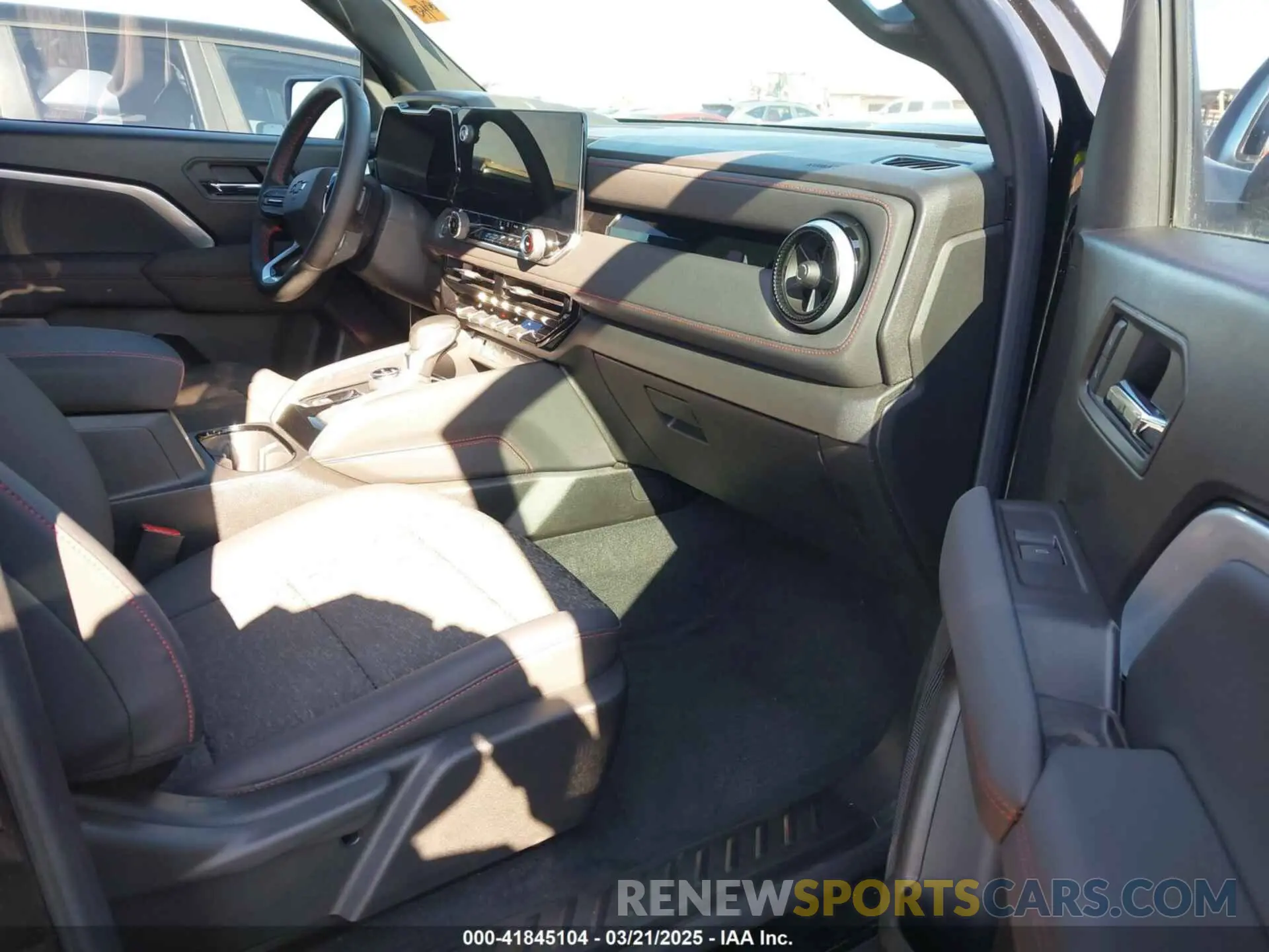 5 Фотография поврежденного автомобиля 1GCPTDEK4R1153009 CHEVROLET COLORADO 2024