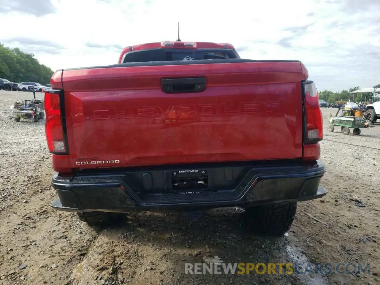 6 Photograph of a damaged car 1GCPTDEK6R1170331 CHEVROLET COLORADO 2024