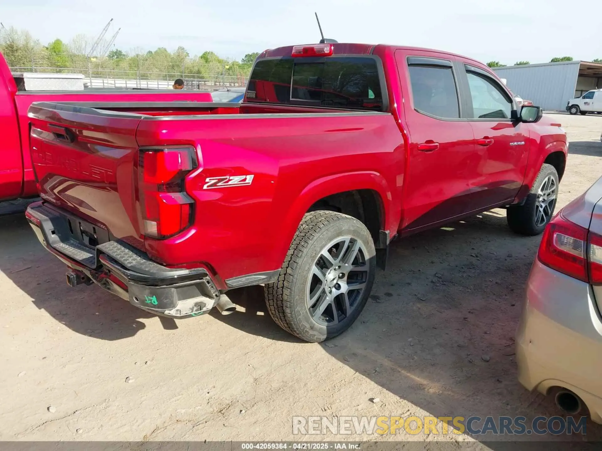 4 Photograph of a damaged car 1GCPTDEK8R1119445 CHEVROLET COLORADO 2024