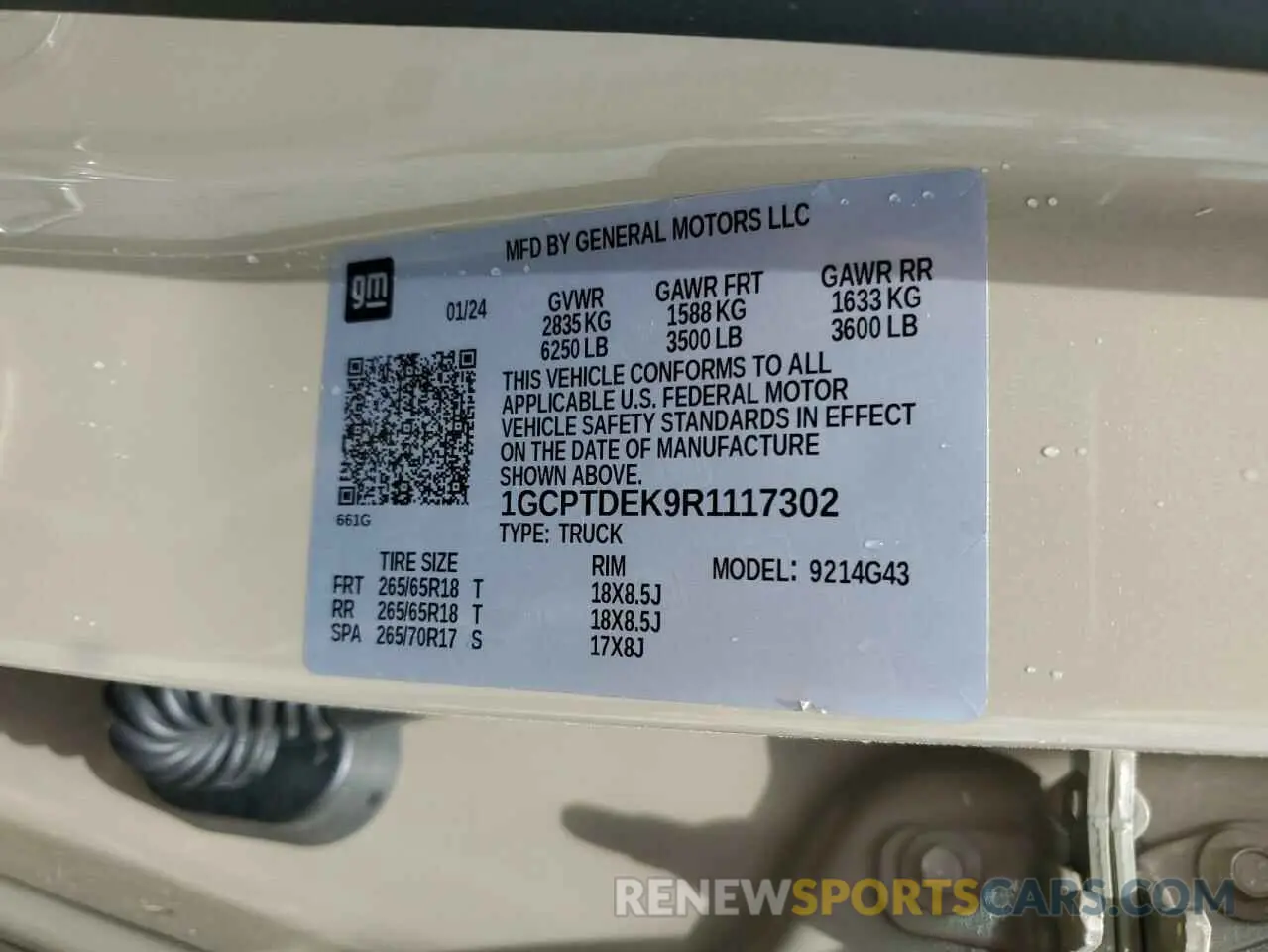 12 Photograph of a damaged car 1GCPTDEK9R1117302 CHEVROLET COLORADO 2024