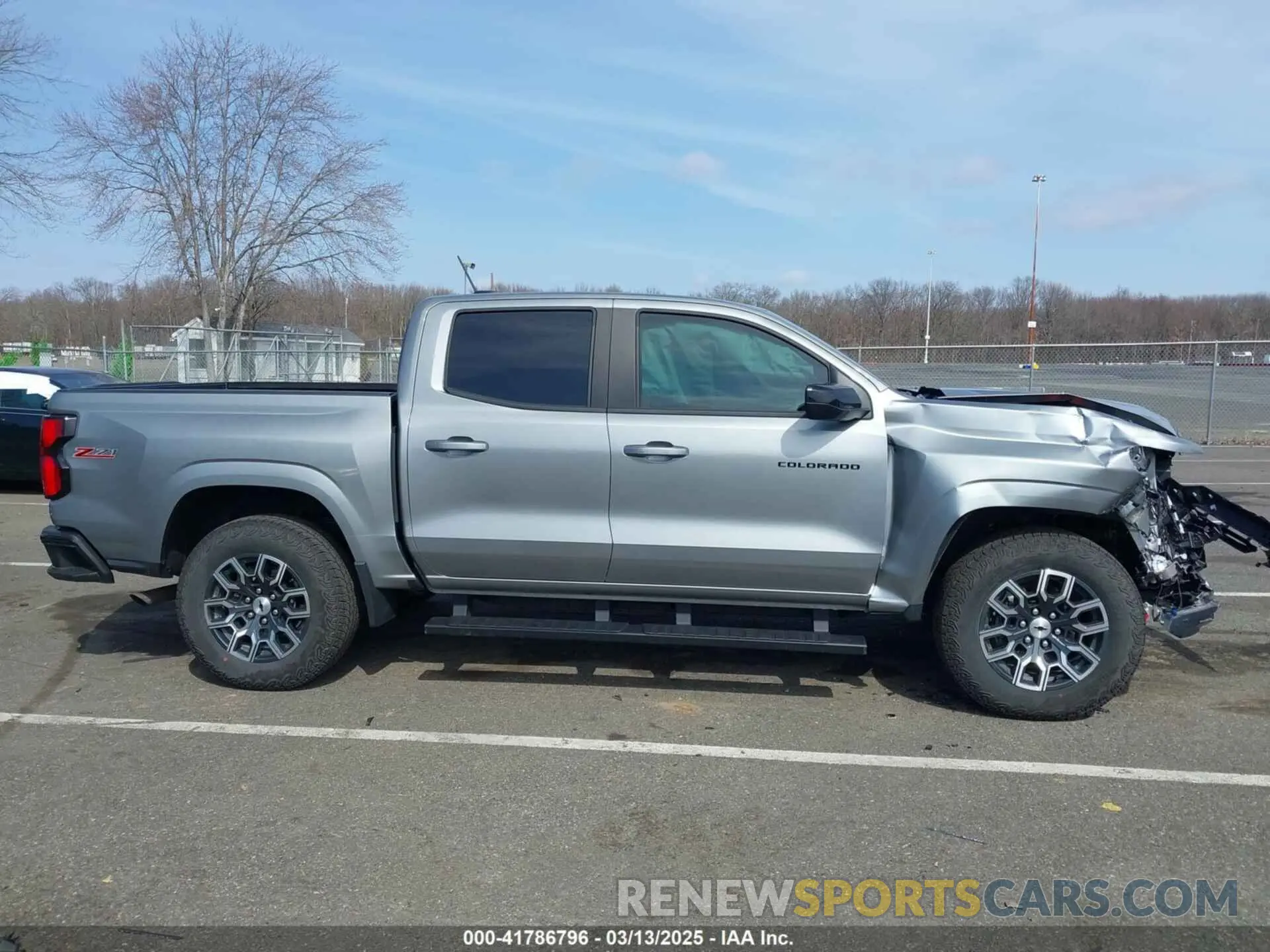 13 Photograph of a damaged car 1GCPTDEKXR1263210 CHEVROLET COLORADO 2024