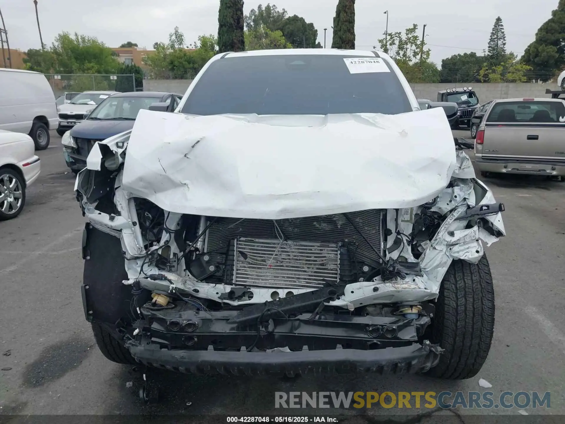 11 Photograph of a damaged car 1GCPTEEK1R1156164 CHEVROLET COLORADO 2024