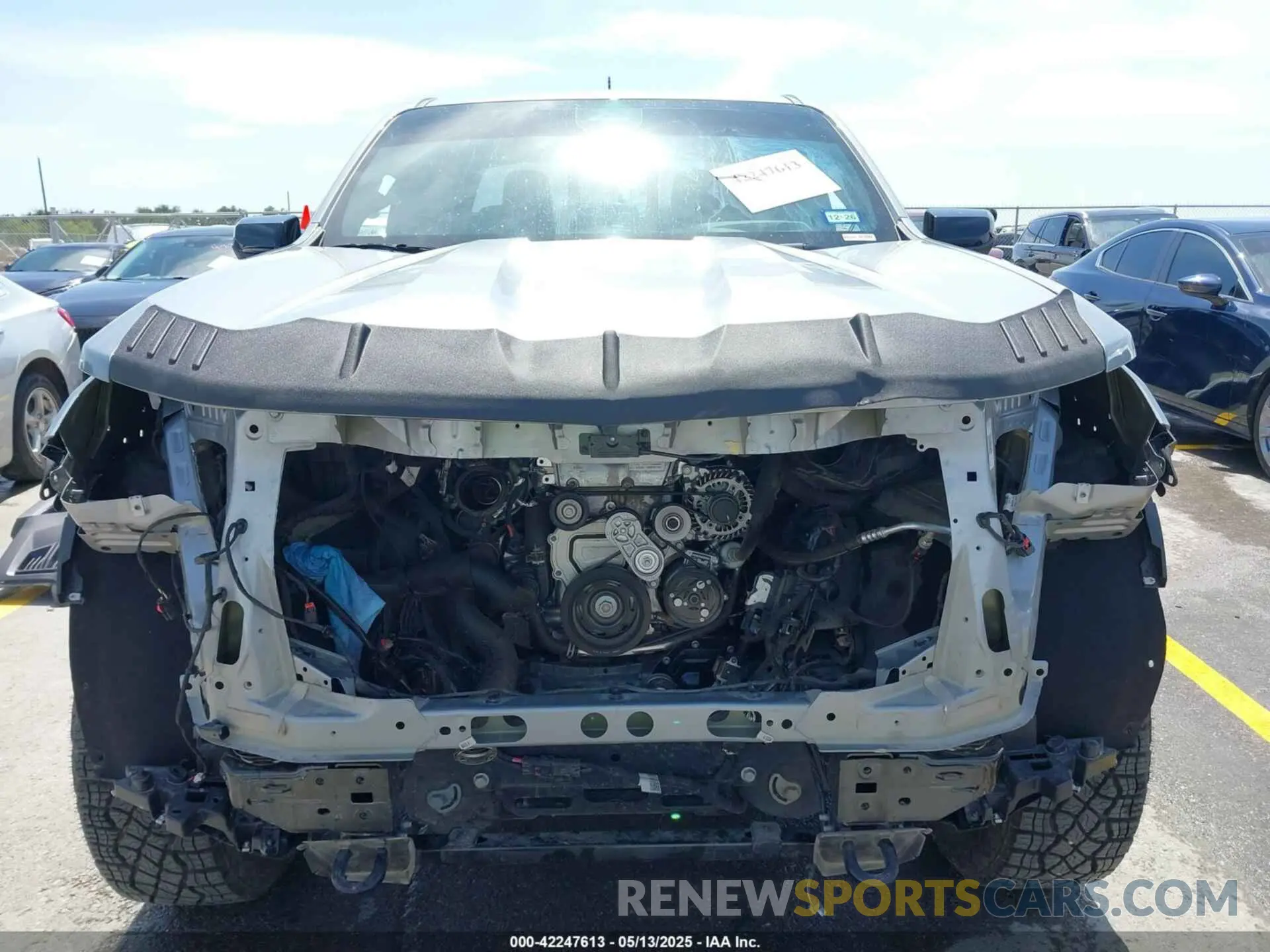 13 Photograph of a damaged car 1GCPTEEK1R1315989 CHEVROLET COLORADO 2024